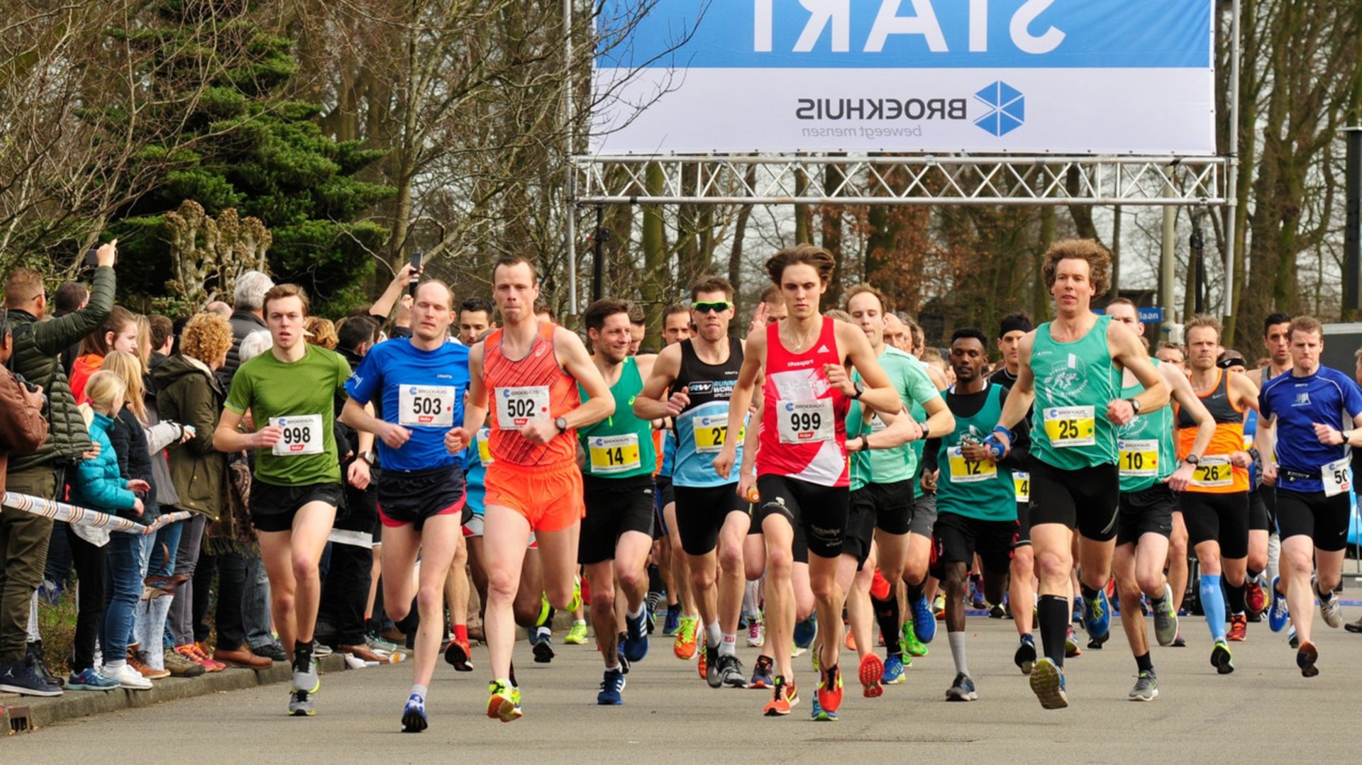 Athlos-atleten-in-actie-tijdens-NK-U16-in-Amsterdam