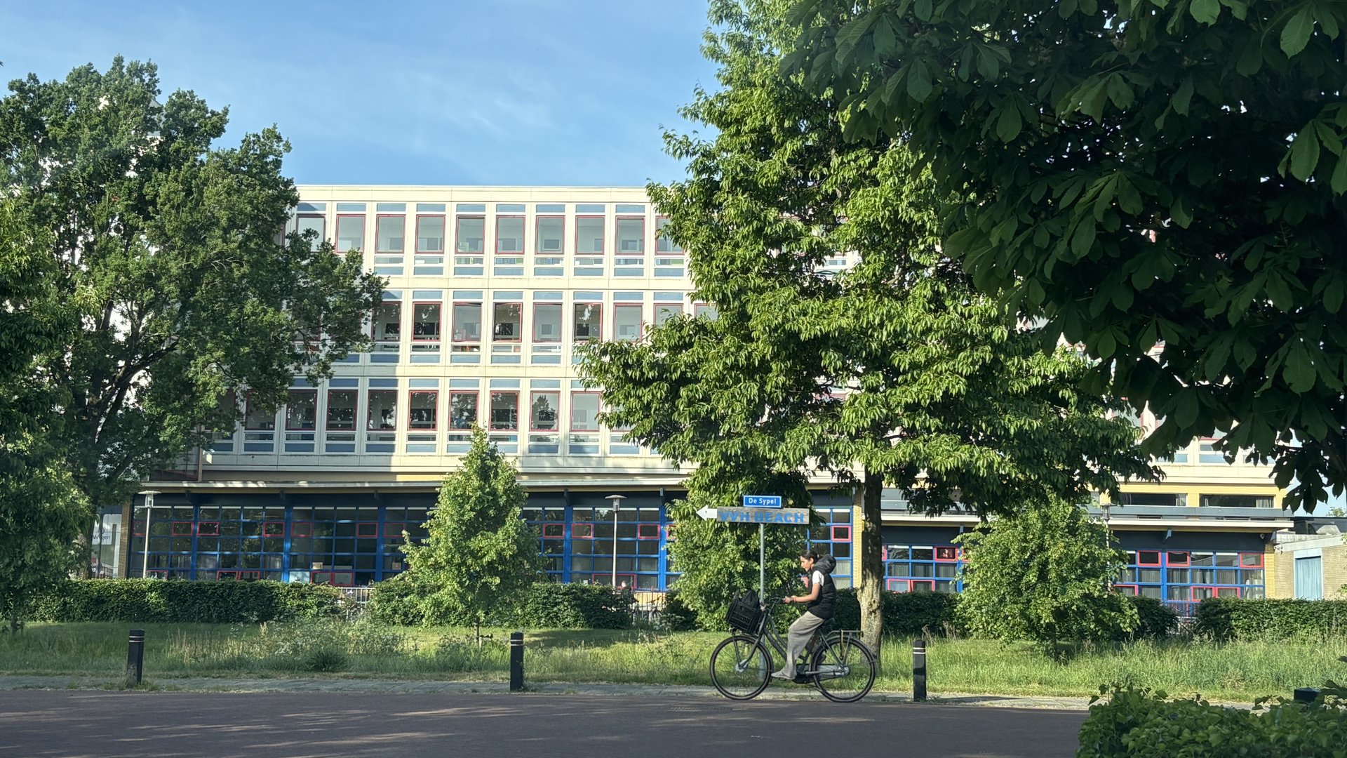 Harderwijks-college-zet-eerste-stappen-die-nodig-zijn-voor-komst-van-nieuwe-locatie-voor-AZC--evaluatie-zorgt-voor-discussie