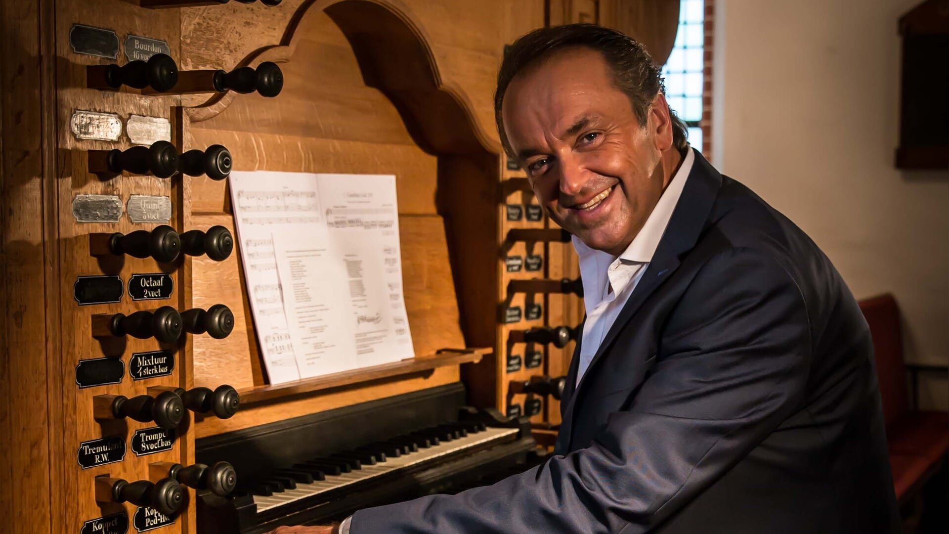 Van-filmmuziek-tot-koraalkunst-op-200-jarig-B-tz-orgel--zes-orgelconcerten-in-Grote-Kerk-Harderwijk