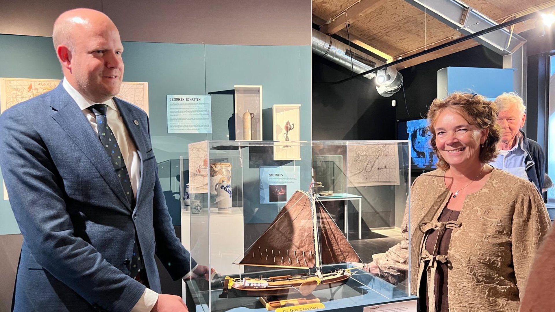 Museum-Het-Pakhuis-opent-tentoonstelling-Kantje-Boord---Een-persoonlijke-verhaal-van-een-schipper--zijn-hoogzwangere-vrouw-en-kind-die-alles-verloor-