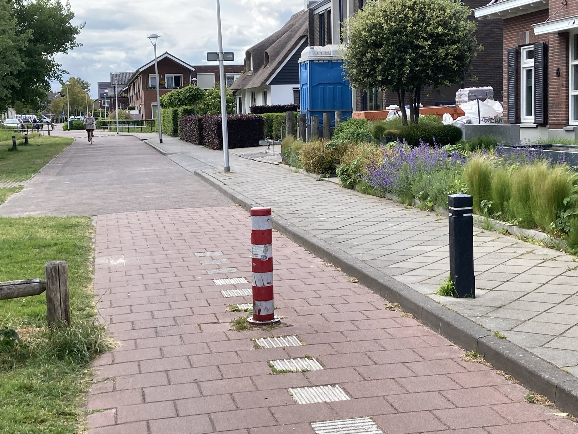 Fietspaden-steeds-vaker-voorzien-van-obstakels---Woudenberg-staat-voor-paal-