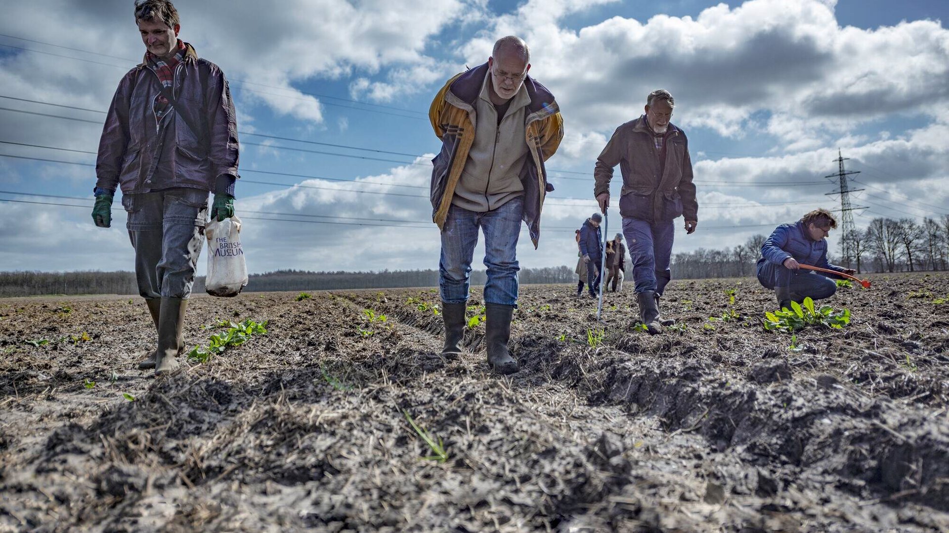 Schatzoeken-op-de-Puttense-akkers--De-Tien-Malen-zoekt-ge-nteresseerden-voor-archeologische-werkgroep