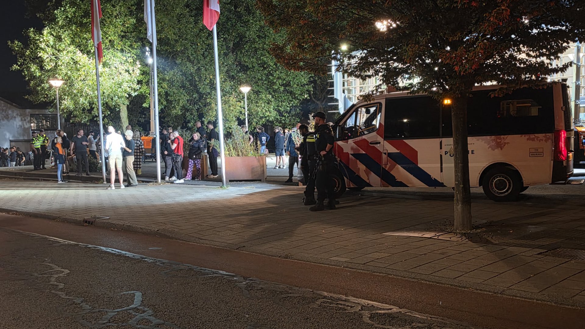 Gemeente-Rhenen-betreurt-vernielingen-na--overwegend-rustige-avond-