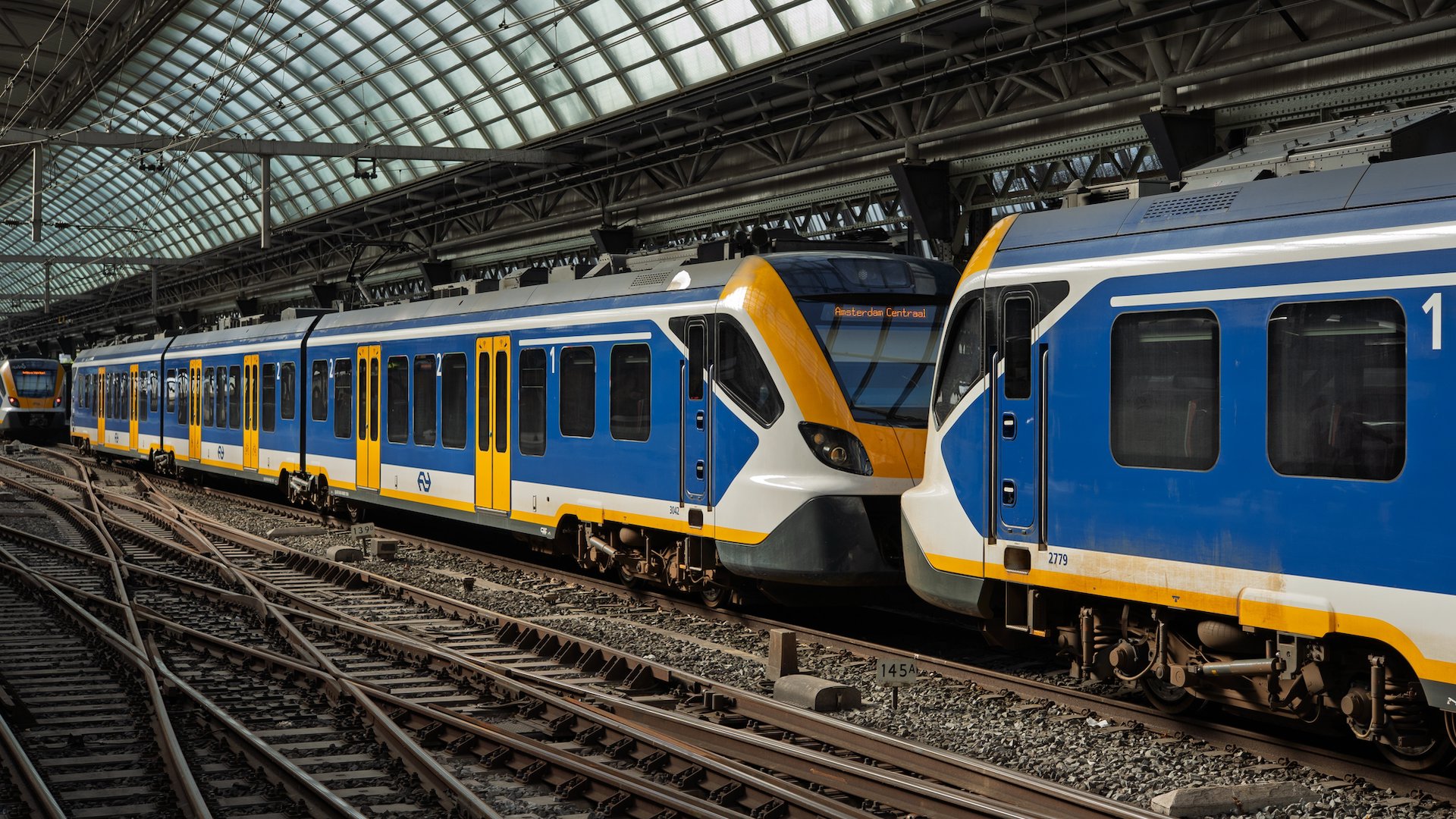 Dagje-uit-in-de-herfstvakantie--kinderen-reizen-gratis-met-bus-en-trein