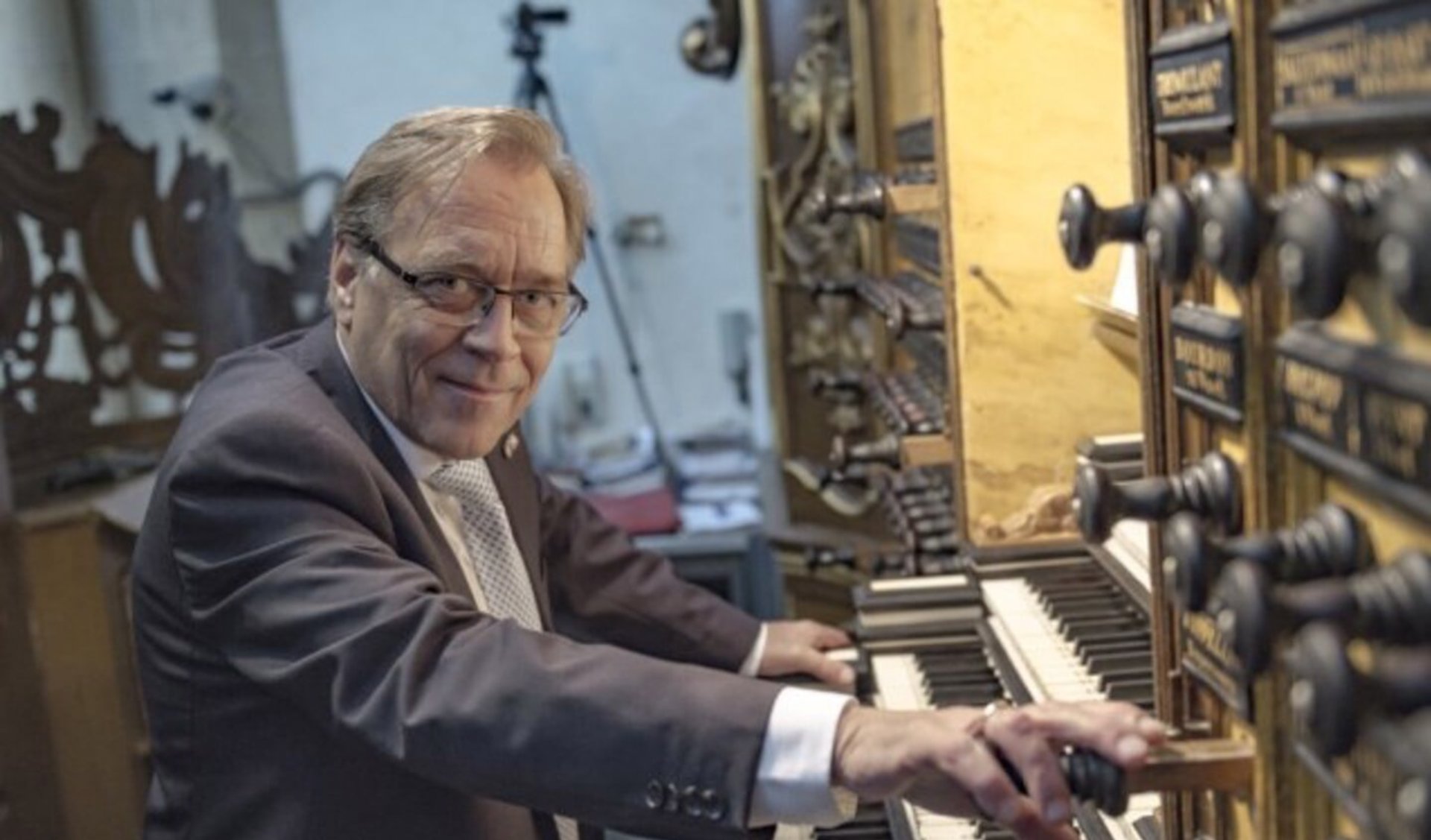 Everhard Zwart sluit najaarsserie orgelconcerten in de Grote Kerk in Harderwijk af