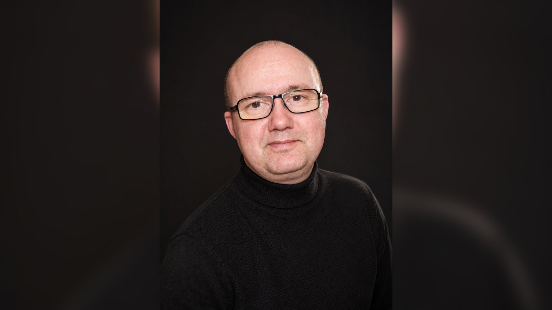 Columnist Philippe Abbing over elkaar begroeten op de weg: ‘We zoeken voortdurend naar clubjes, groe