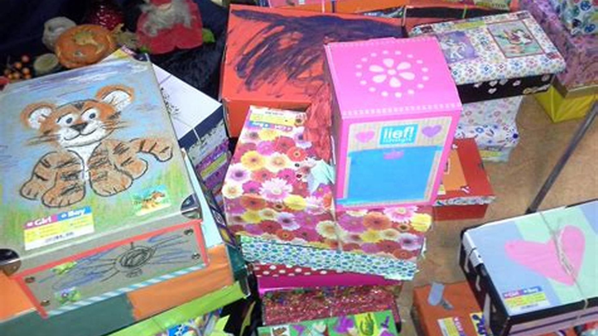 Kinderdankdag en schoenendoosactie in Sliedrechtse kerk