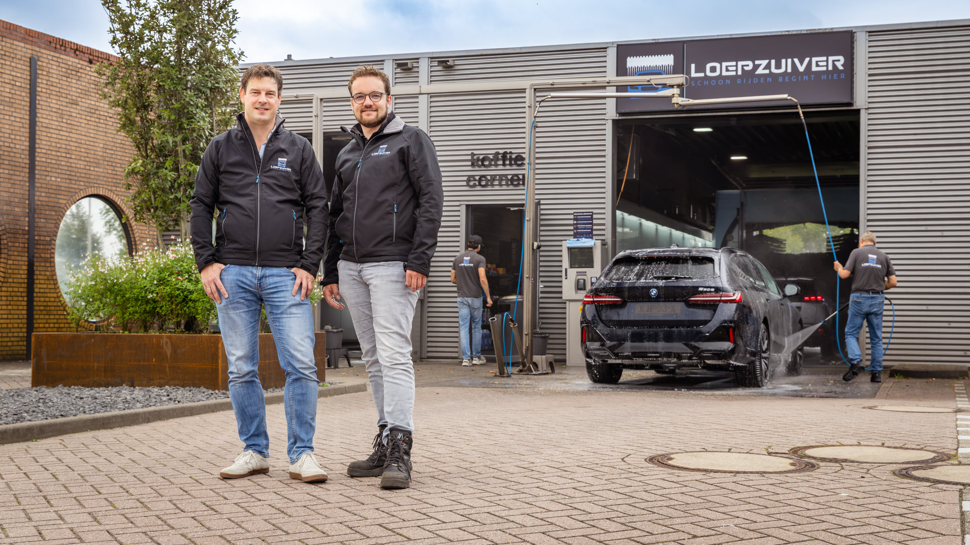 Waarom autobezitters omrijden voor Loepzuiver: ‘Wij zien plekken waar een machine niet goed bij kan’