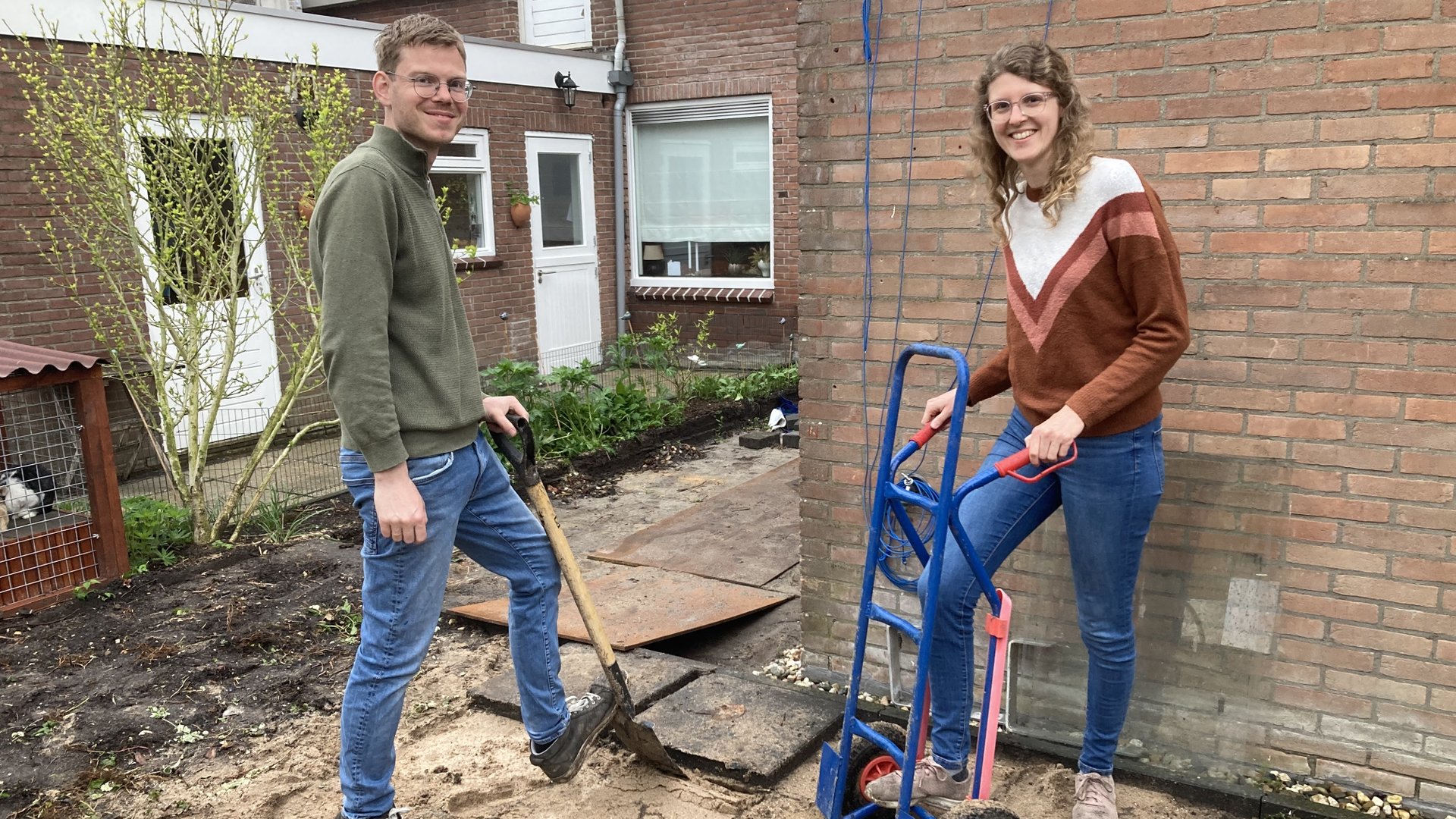 Hardinxveld-Giessendam wipt meer dan 2.500 tuintegels