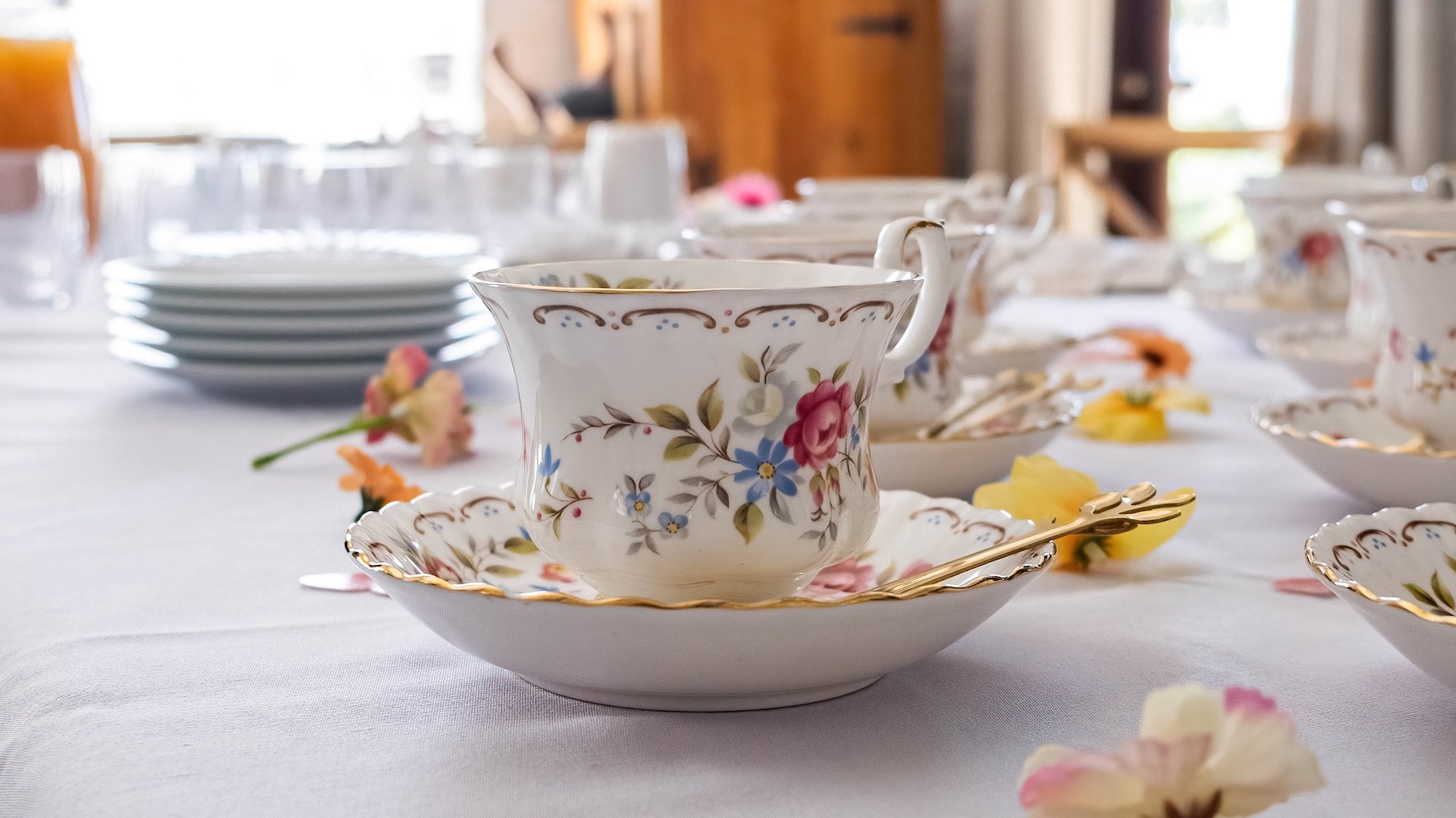 Welzijn Ermelo trakteert mantelzorgers op een high tea