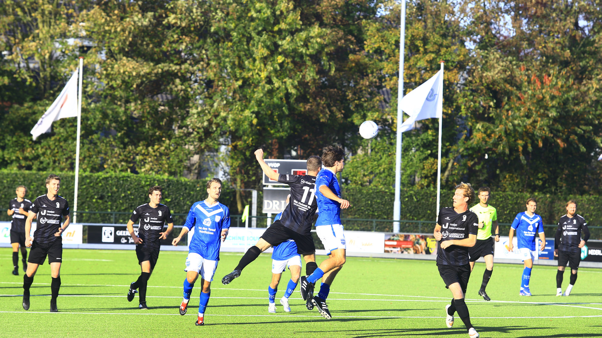 VVOP loopt rood aan maar wint wel van Advendo; 2-1