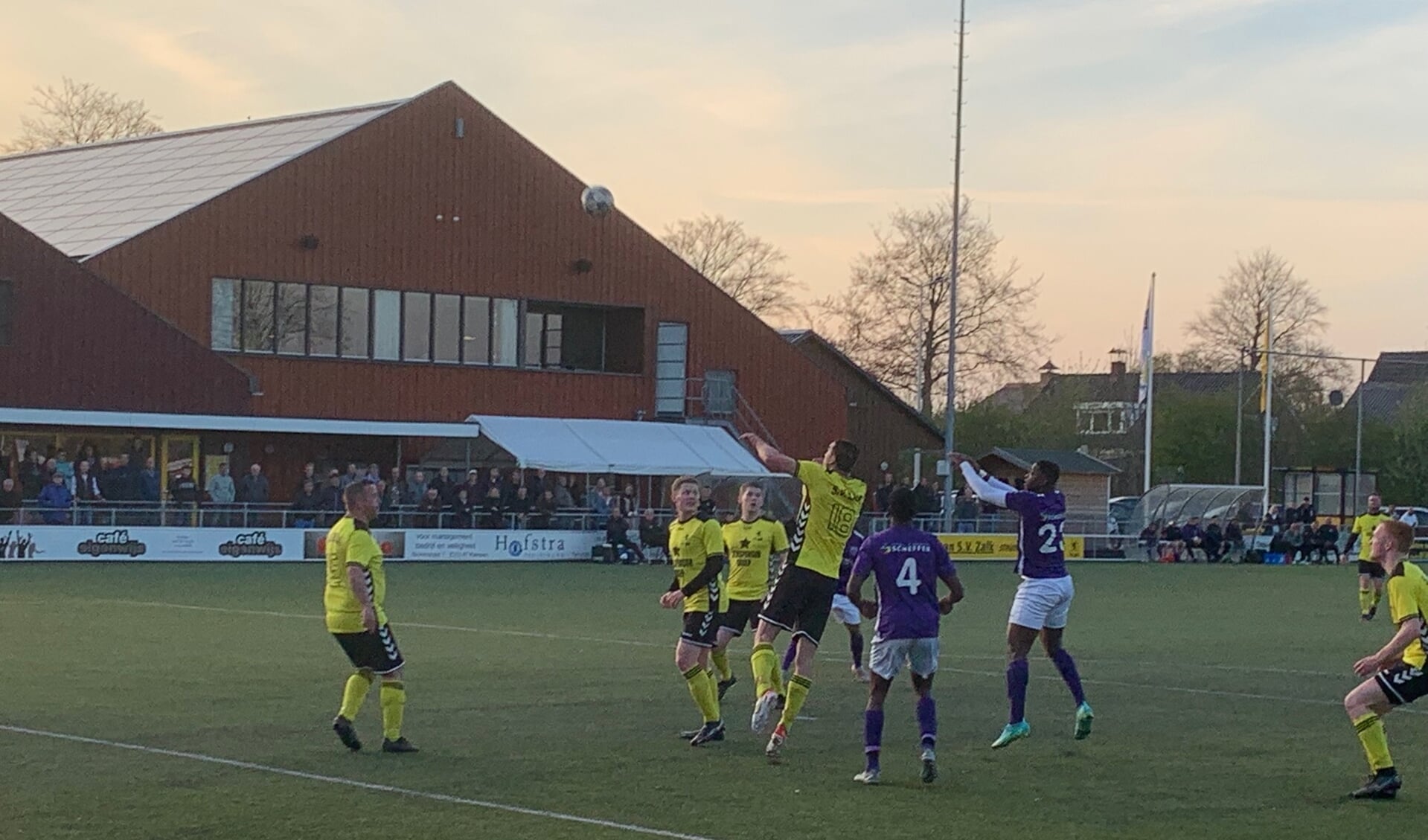 Zalk grijpt naast periodetitel, Dieze West maatje te groot