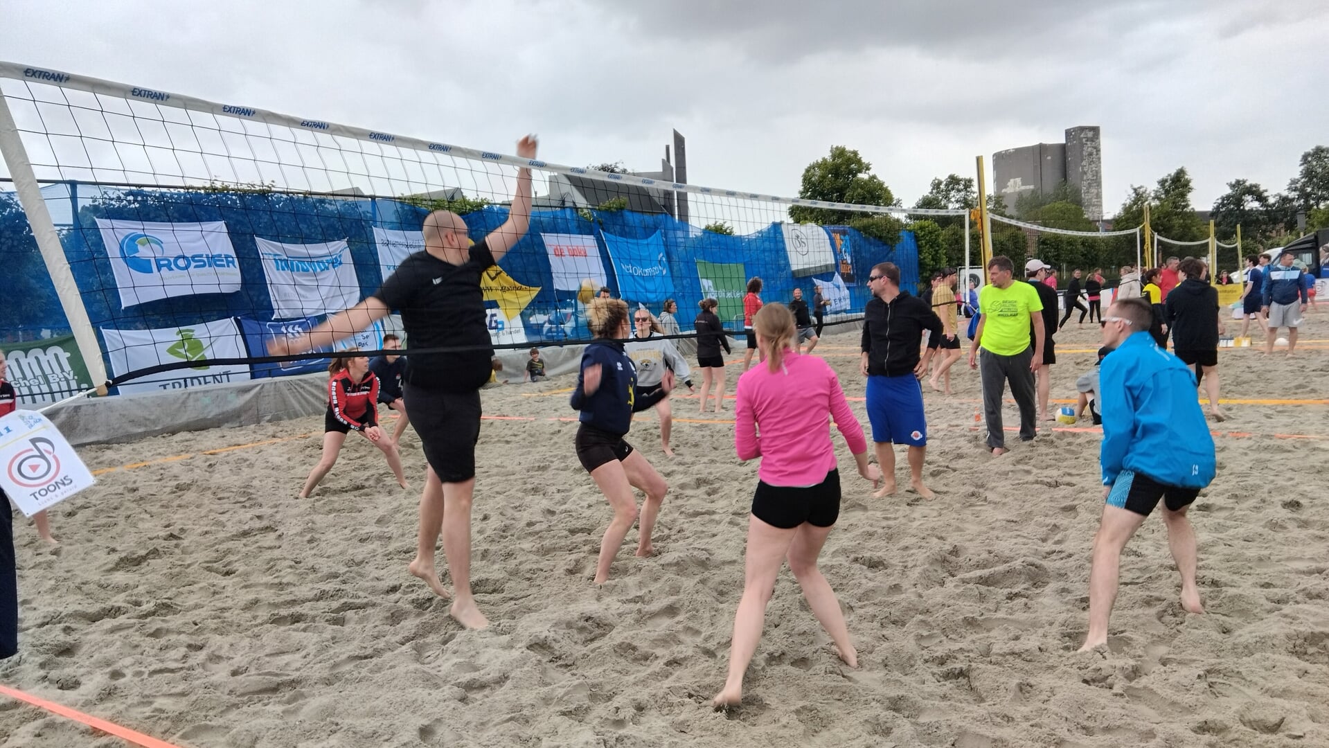 SAVOK Beach met demonstratiewedstrijd Nederland - België - Adverteren ...