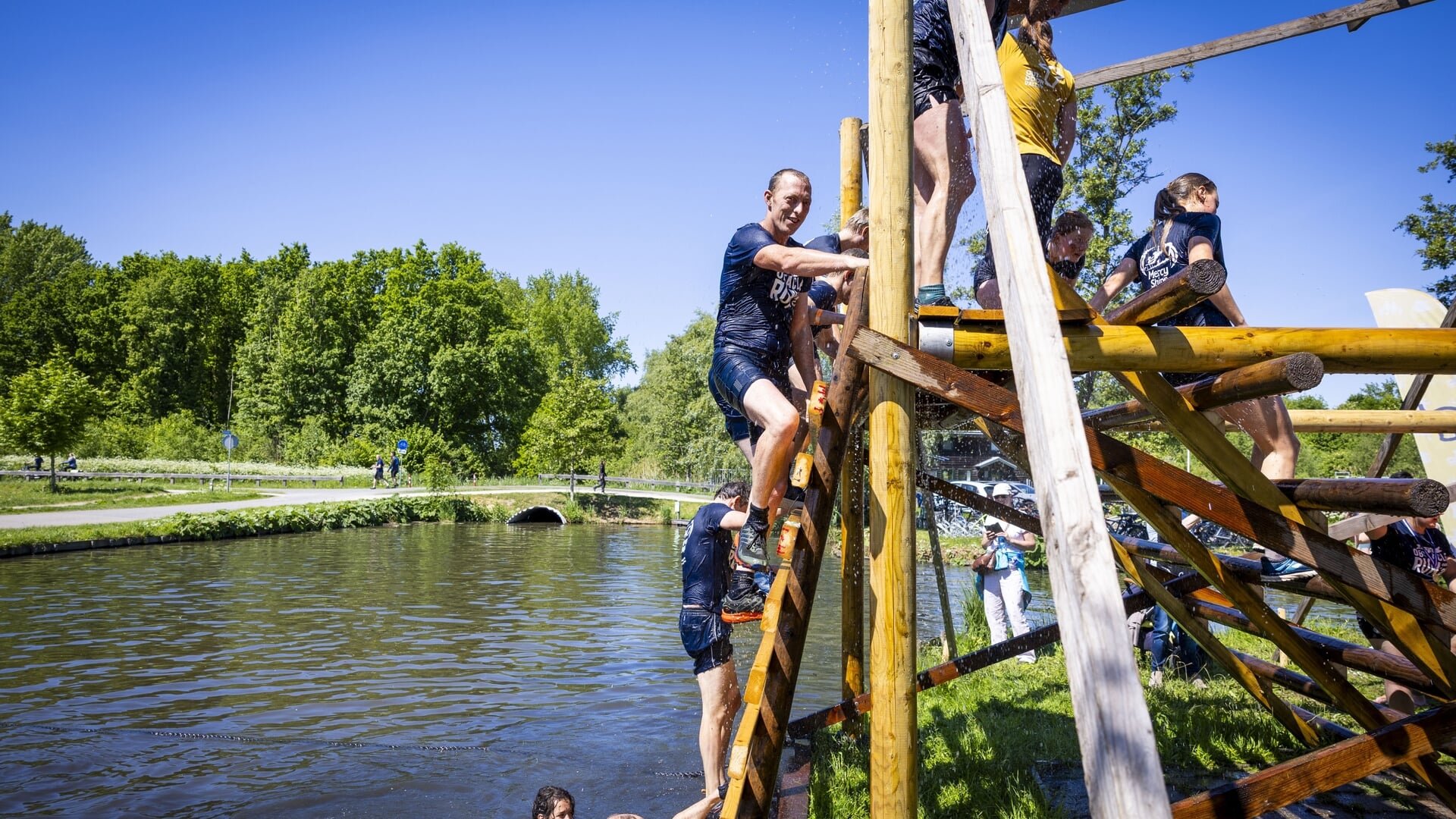 Mercy Ships Obstacle Run - Adverteren Lansingerland | De Heraut | Krant ...