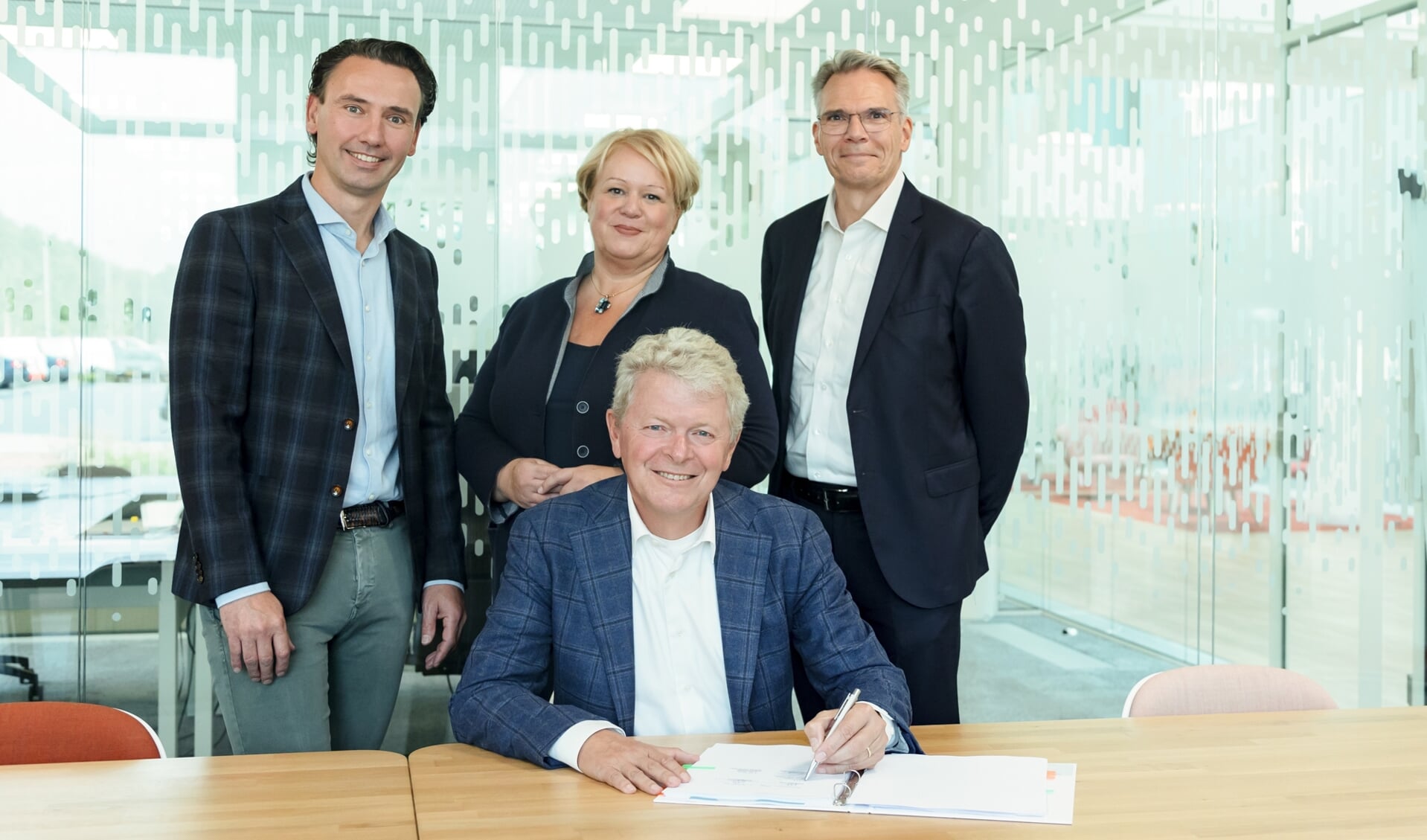 vado-beheer-neemt-orangeworks-uit-oss-over-adverteren-oss-weekblad