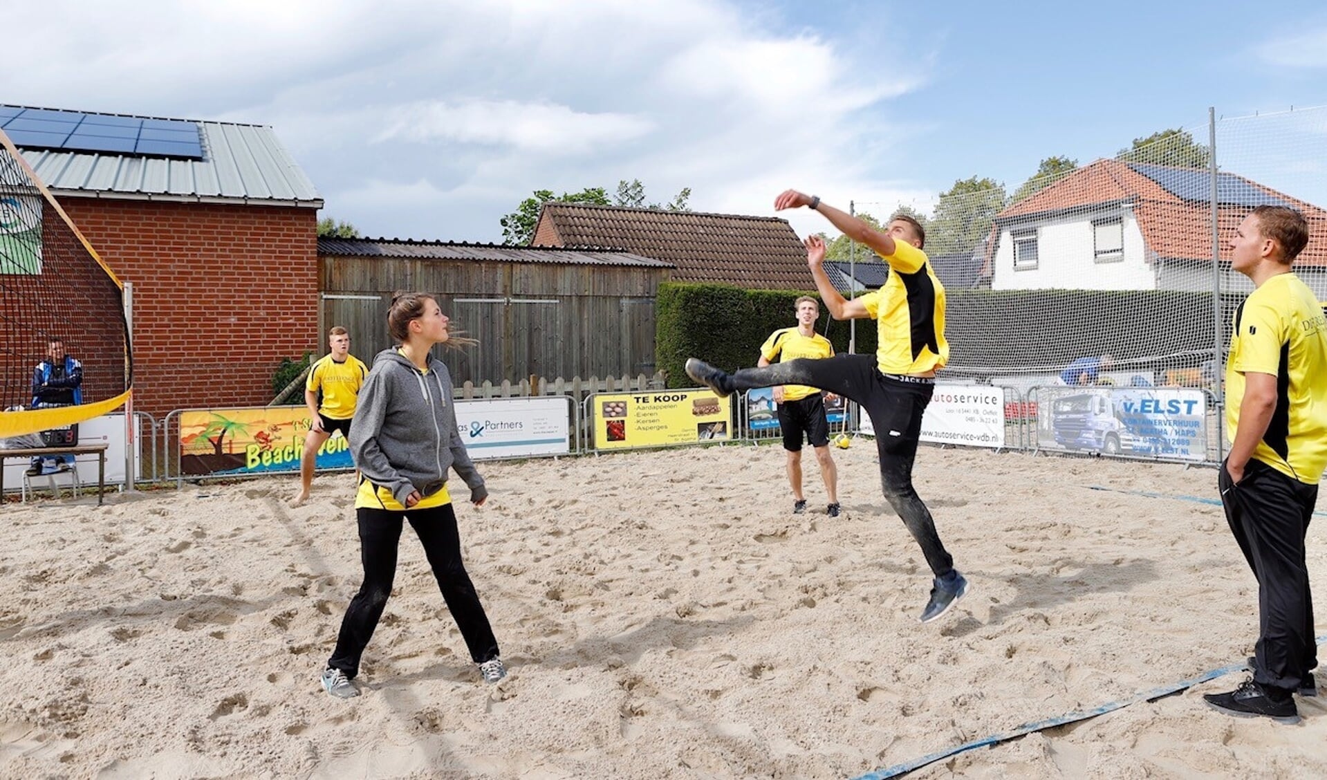 Volleybalvereniging VCP organiseert rommelmarkt in Oploo