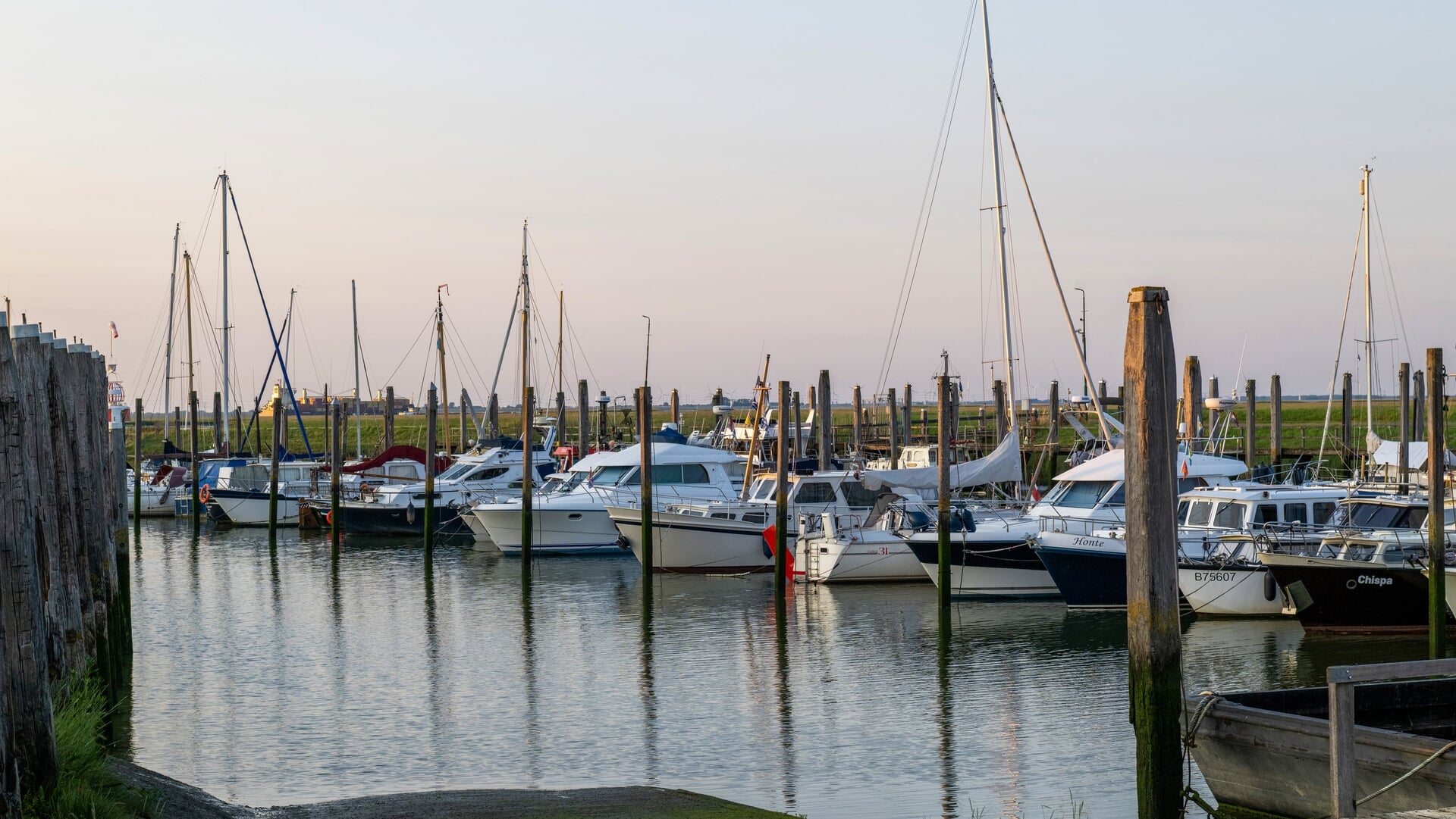 Het pittoreske havenplaatsje Paal met natuur, getij en nostalgie