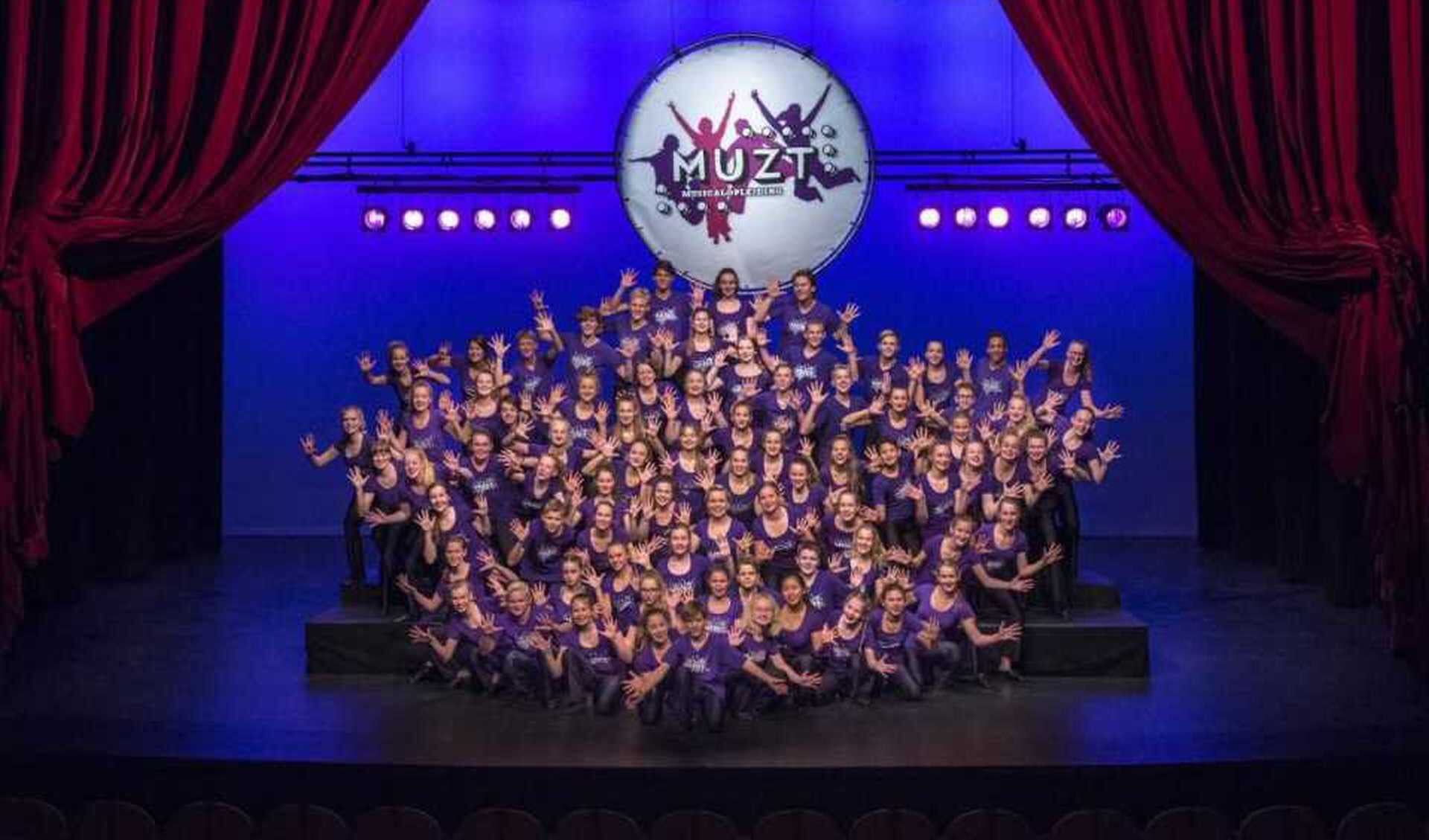 Knotsgekke MUZT-musical Spamalot zes keer in Theater Sneek - GrootSneek