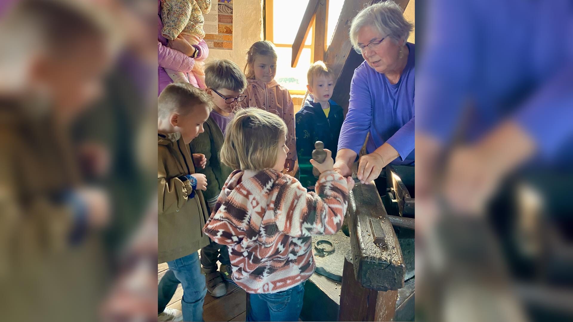 CBS De Parel naar de molen