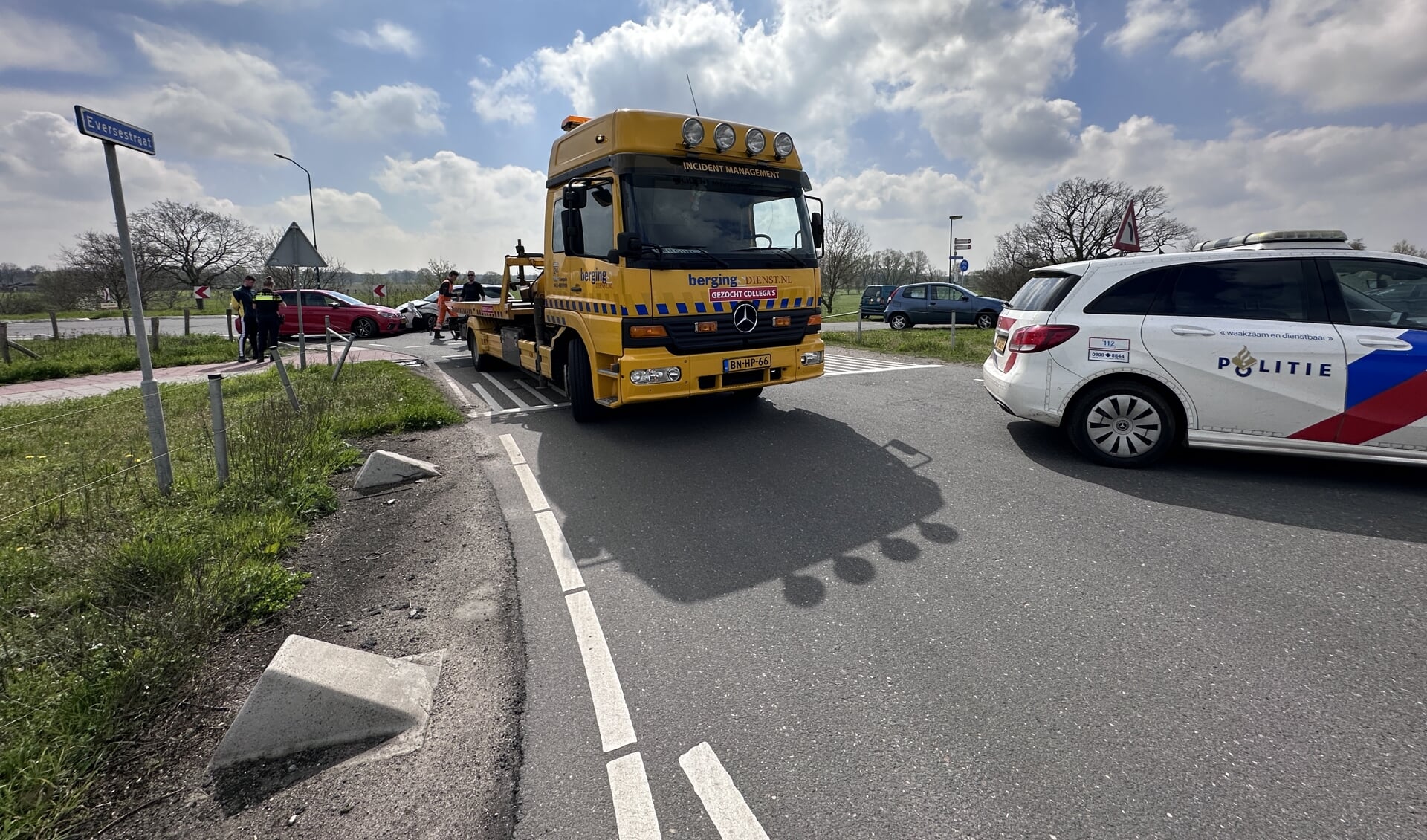 Auto’s Botsen Voor Toerit A50, één Gewonde - Kliknieuws.nl | De Snelste ...