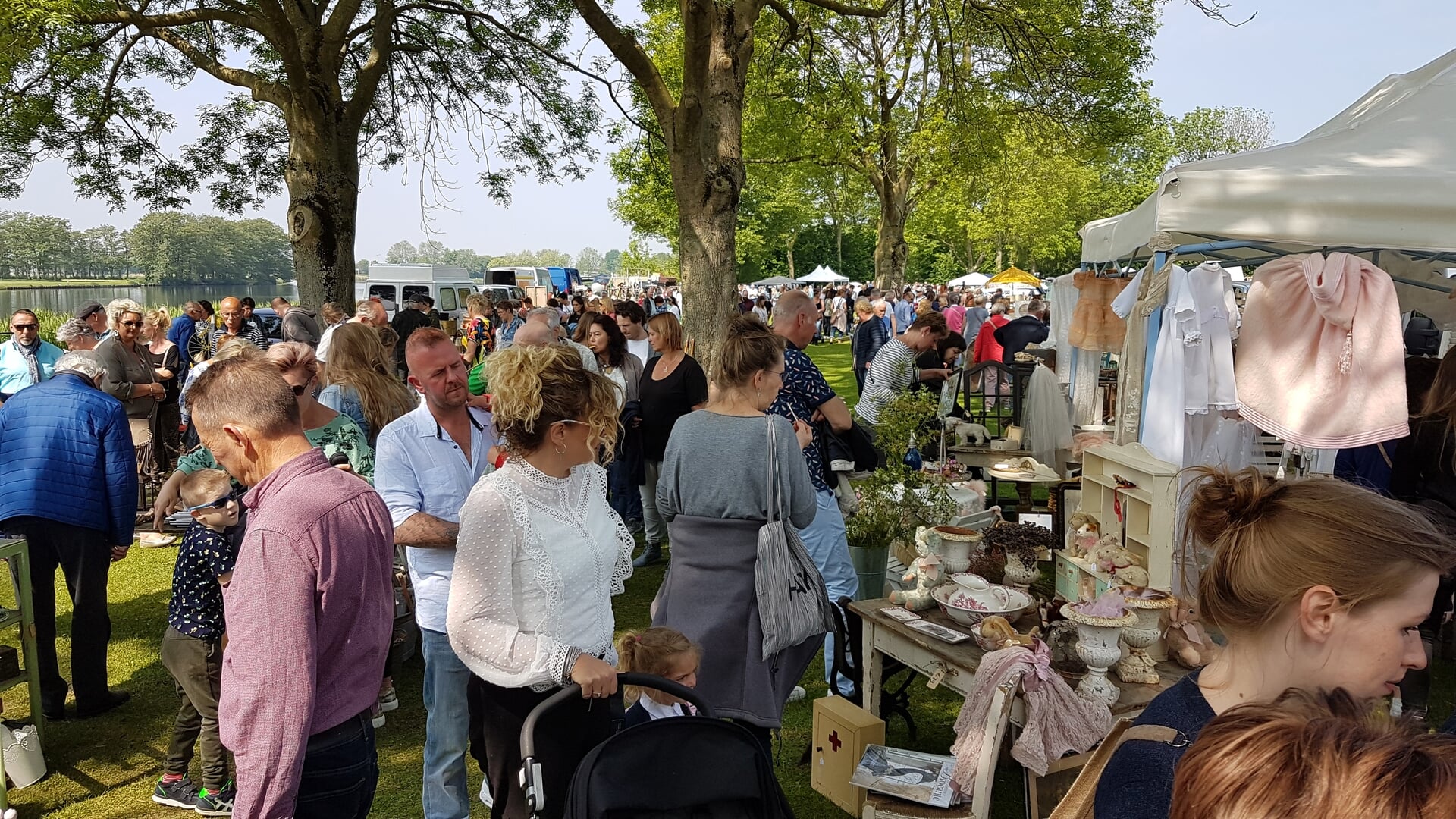 Brocante Markt Klein Frankrijk op 17 mei