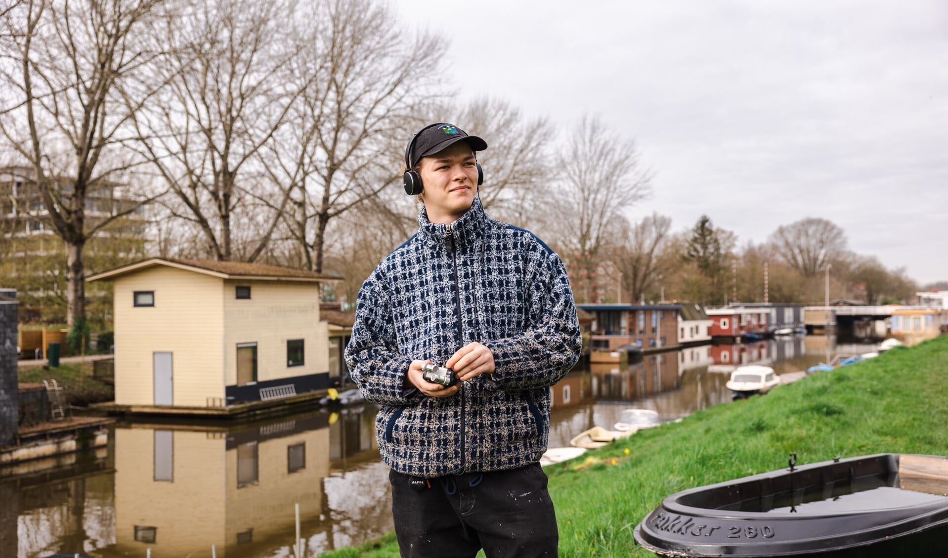 Verhalen van Zeeheldenbuurt komen samen in audiowandeling ‘Steek van Wal’