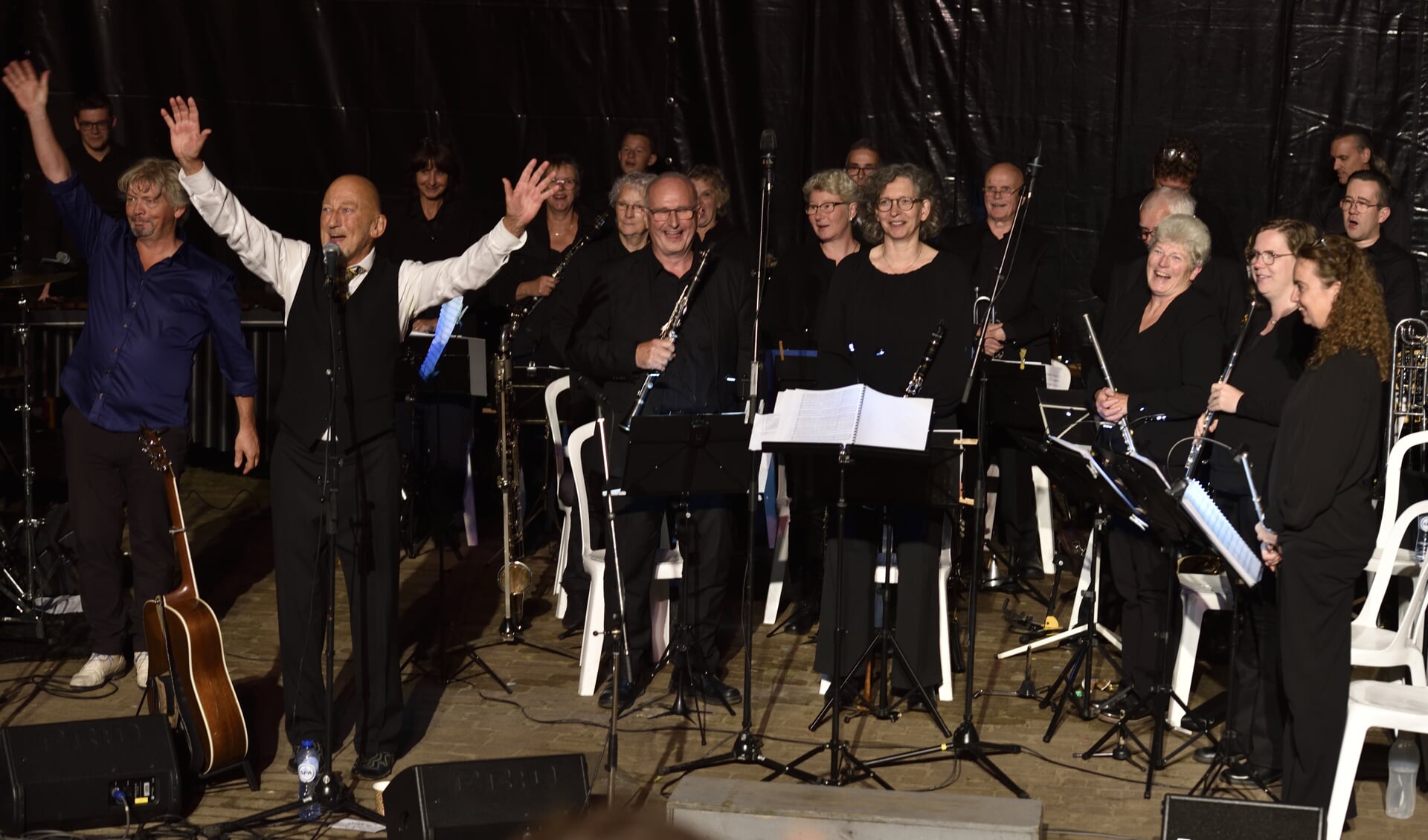 Uniek Geslaagd Concert Van Gerard Van Maasakkers In Berghem ...