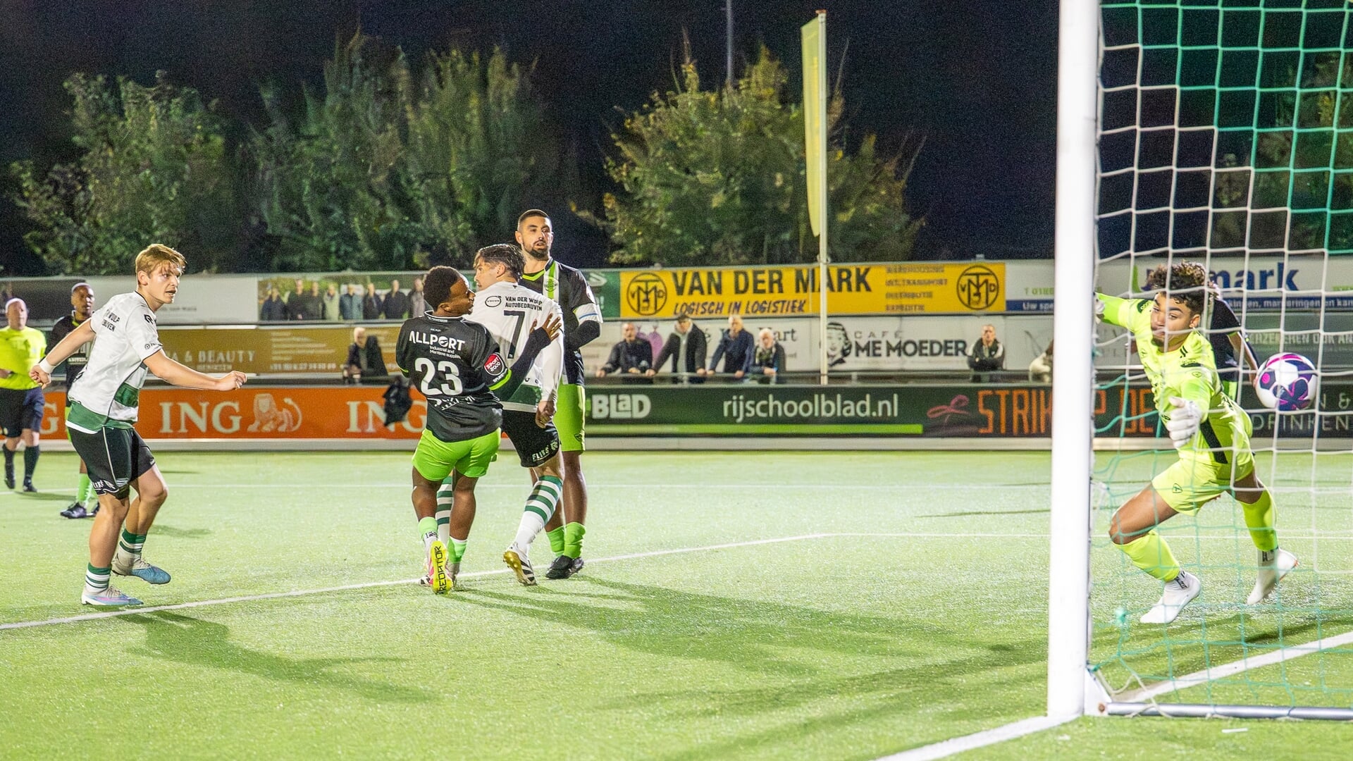 Heinenoord in de beker opnieuw de baas tegen Spijkenisse