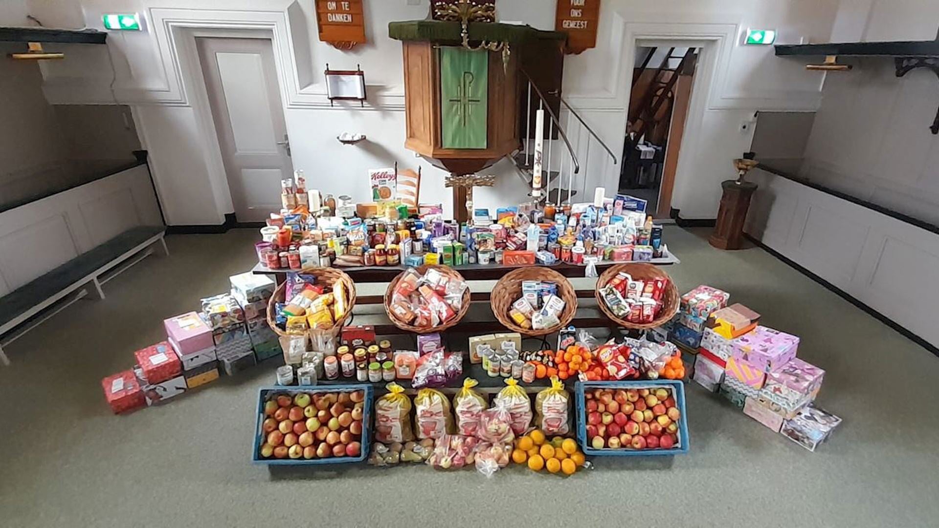 Inzameling boodschappen voor dankdag