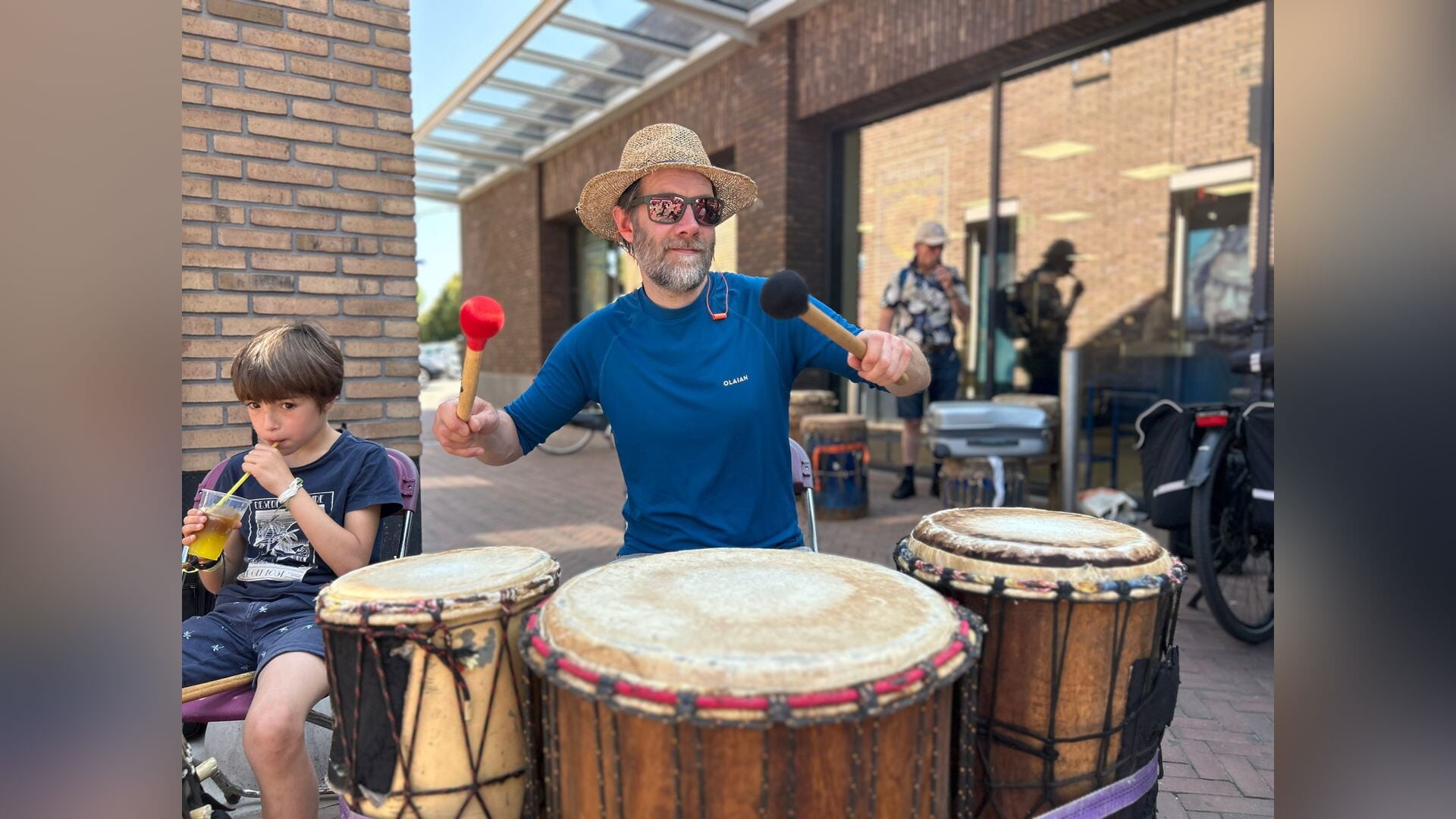 Ouderwets gezellig feest tijdens ‘Heel Hatert Bruist’