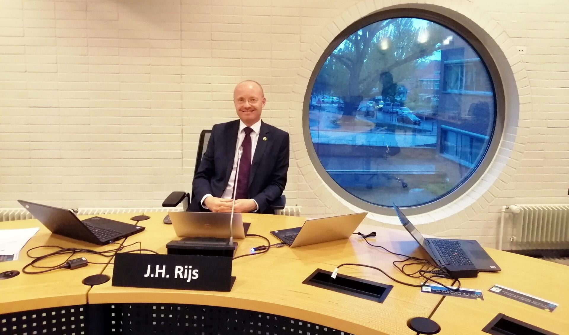Hans Rijs herkozen in internationale vereniging van griffiers - Kijk op ...