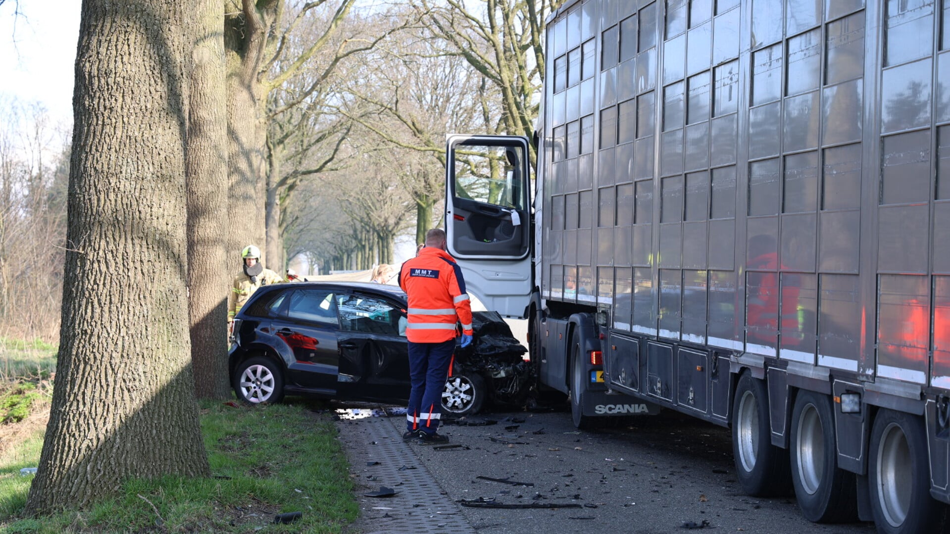 Persoon Komt Om Het Leven Door Botsing Met Vrachtwagen Bij Wilbertoord ...