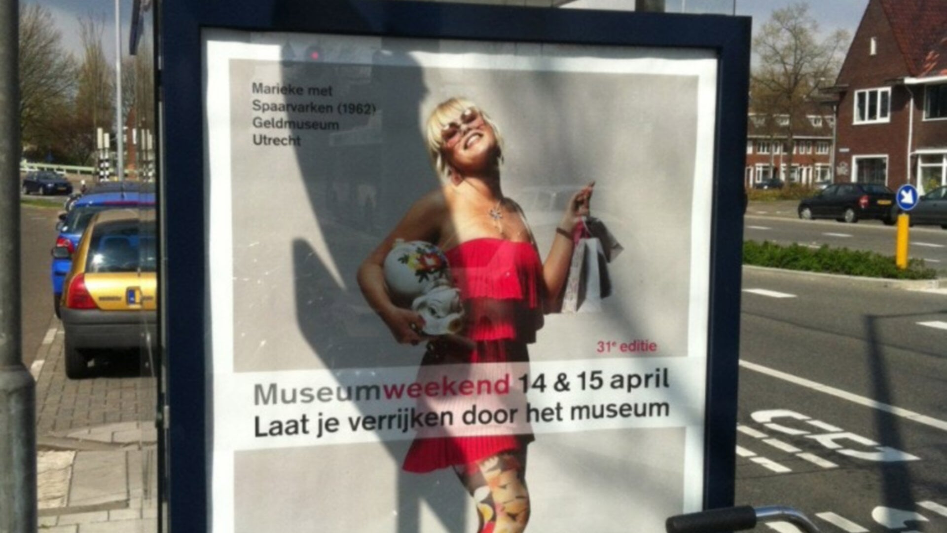 Protest tegen sexy reclameposters Kanaleneiland - Het laatste nieuws ...
