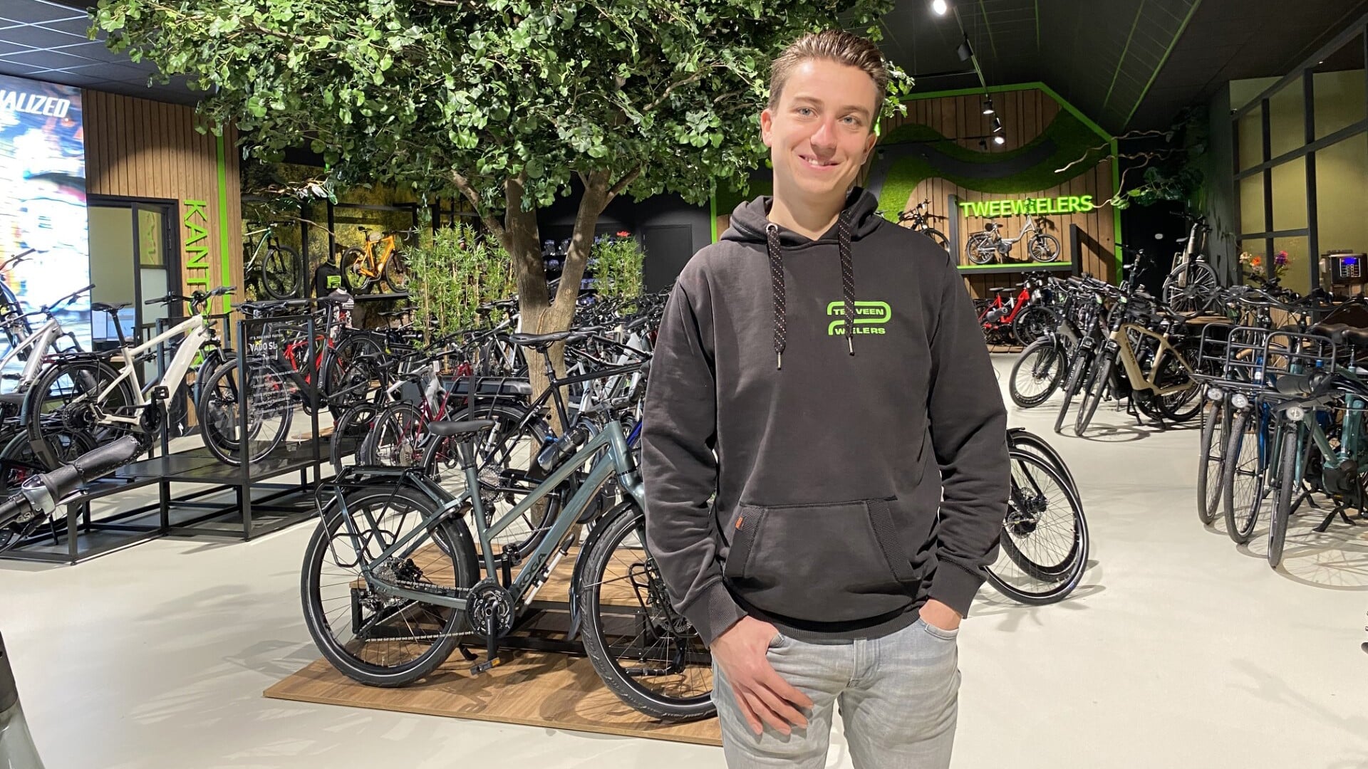 Ten Veen 2Wielers heeft nieuwe locatie aan de Weerdijk: fietsbelevingscentrum met veel groen