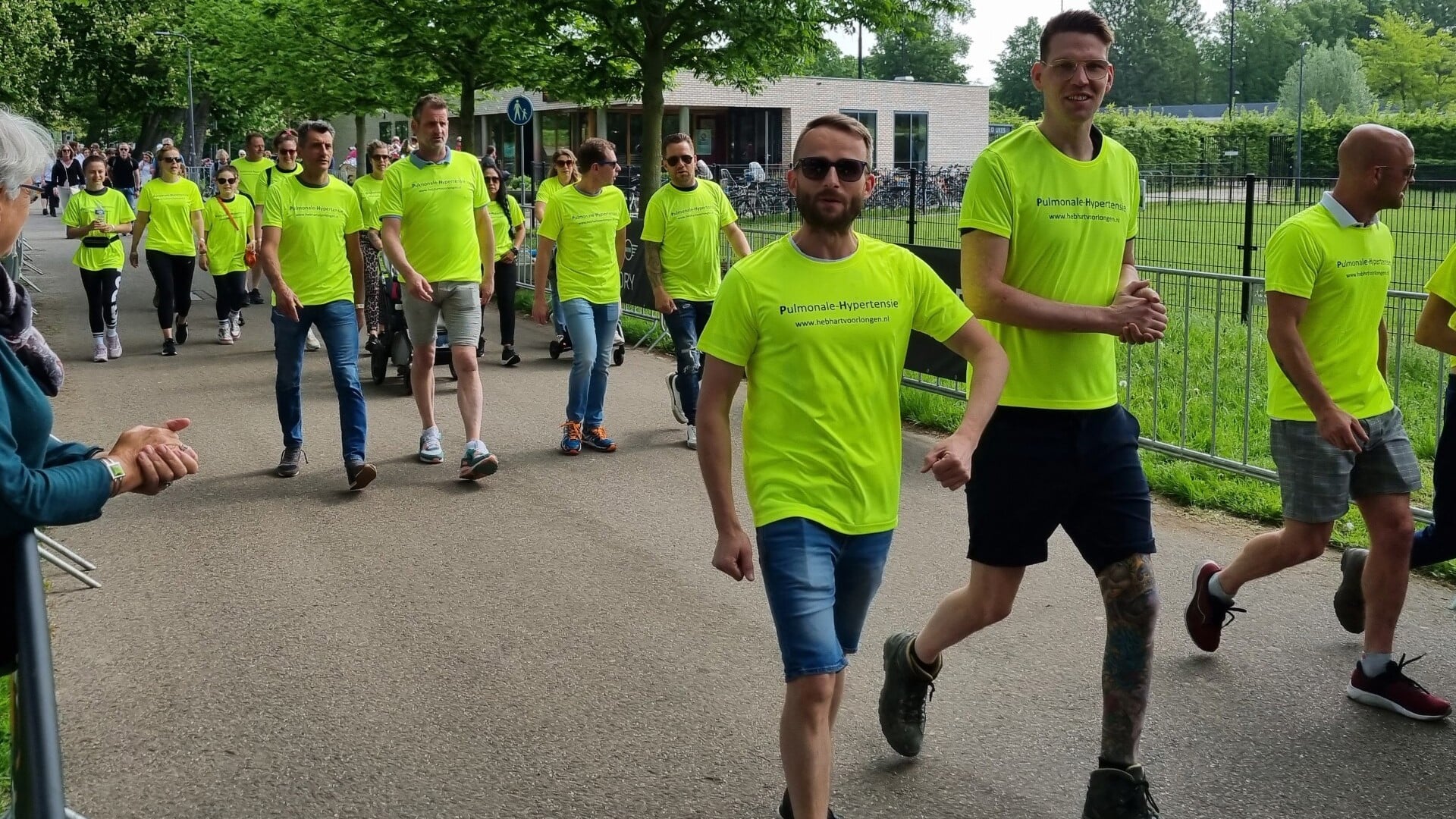 Deelnemers Vestingloop Den Bosch 2024 lopen voor goed doel - Adverteren ...