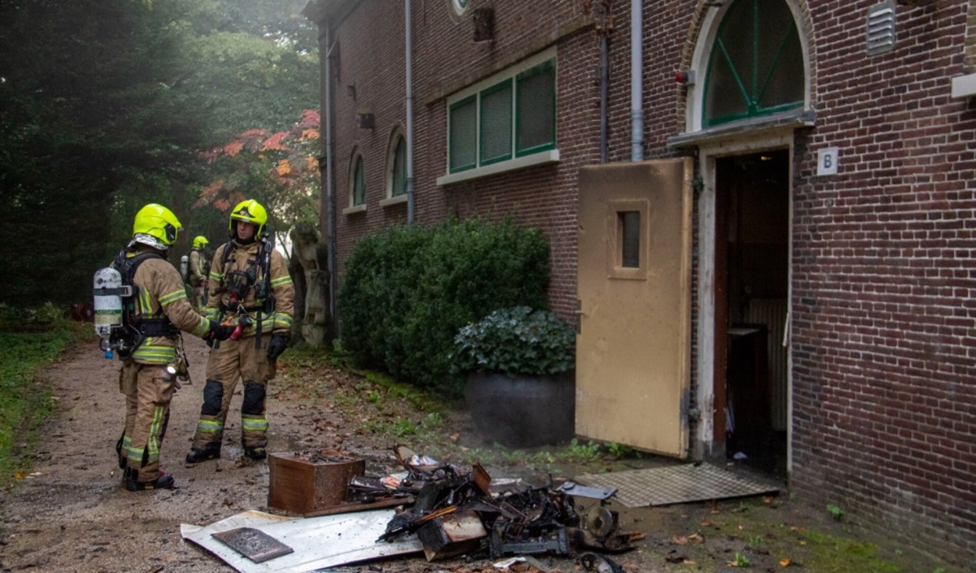 Flinke Schade Bij Uitslaande Brand Op Buitenplaats De Tempel ...