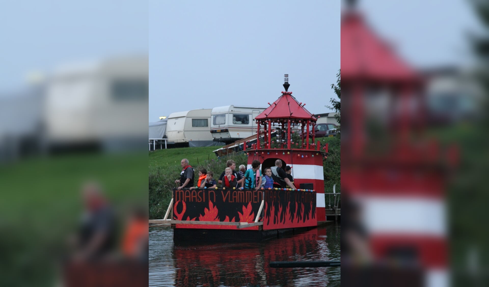 Maas in Vlammen in Heerewaarden