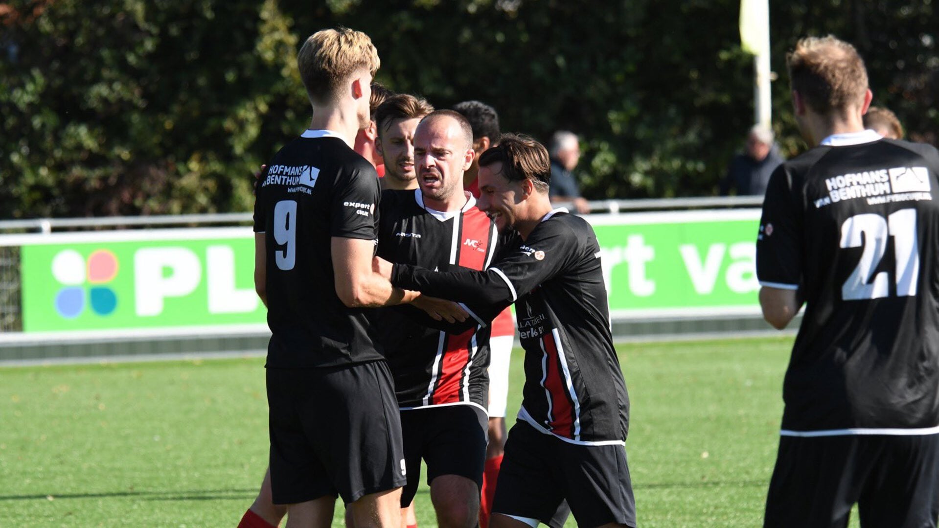 JVC Cuijk boekt eerste zege in tweede klasse, wereldgoal Jordie van der Laan