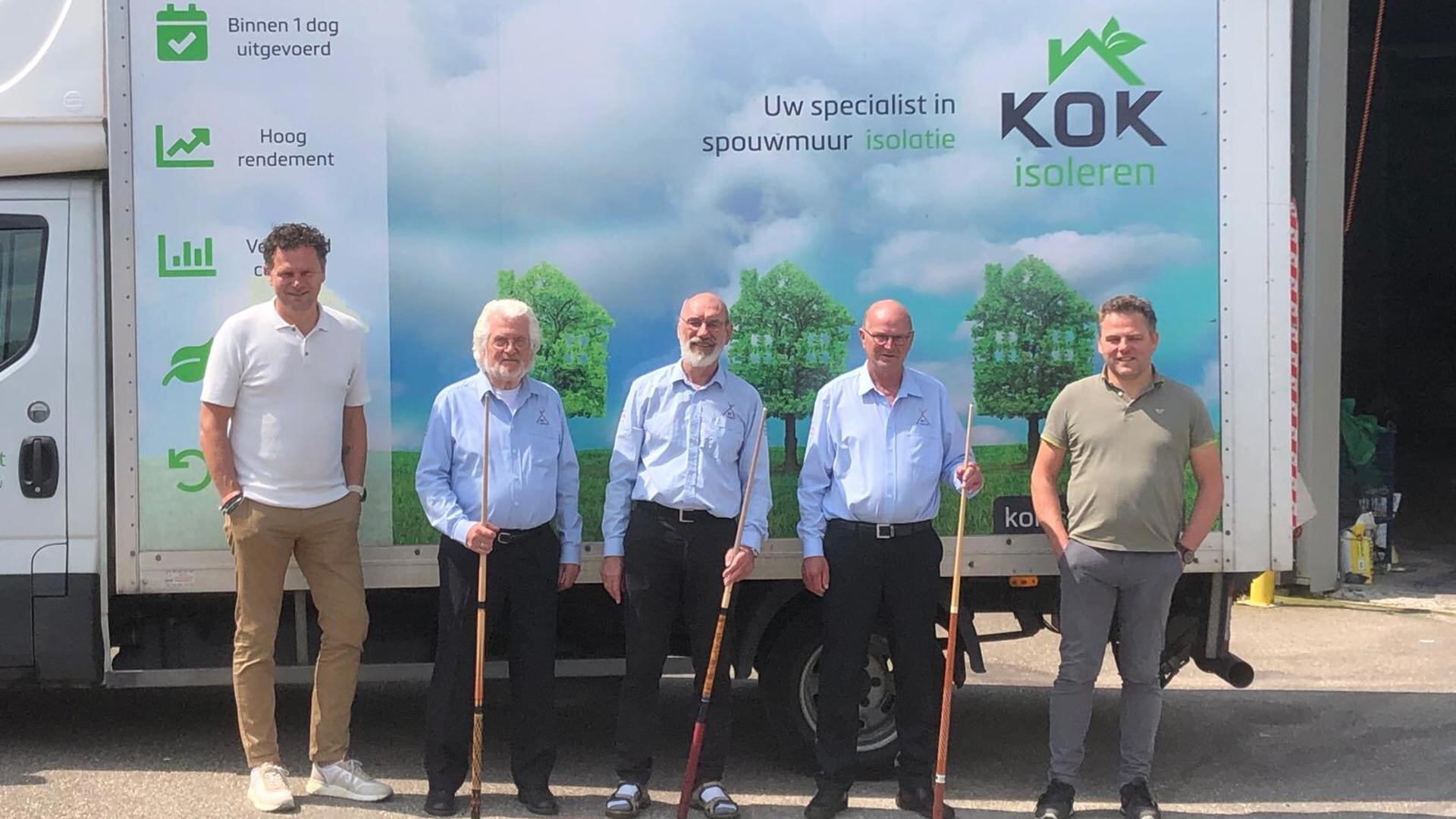 Kok Isoleren sponsort biljartvereniging ‘t Centrum