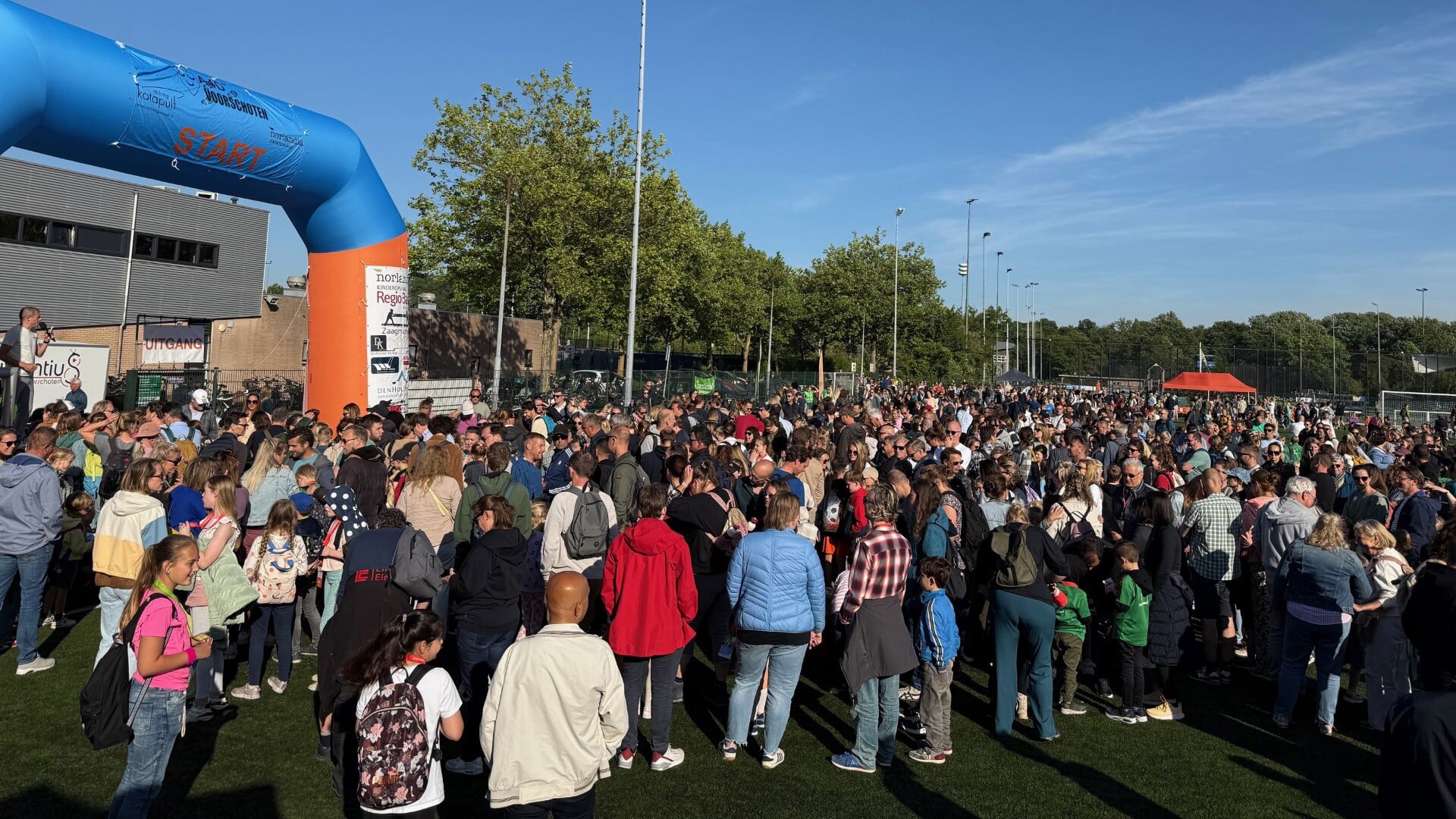 Avondvierdaagse zonnig van start