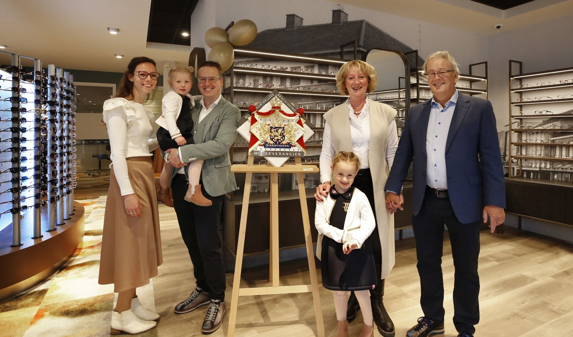 Rijnders Optiek is nu Hofleverancier - Adverteren Valkenswaard ...