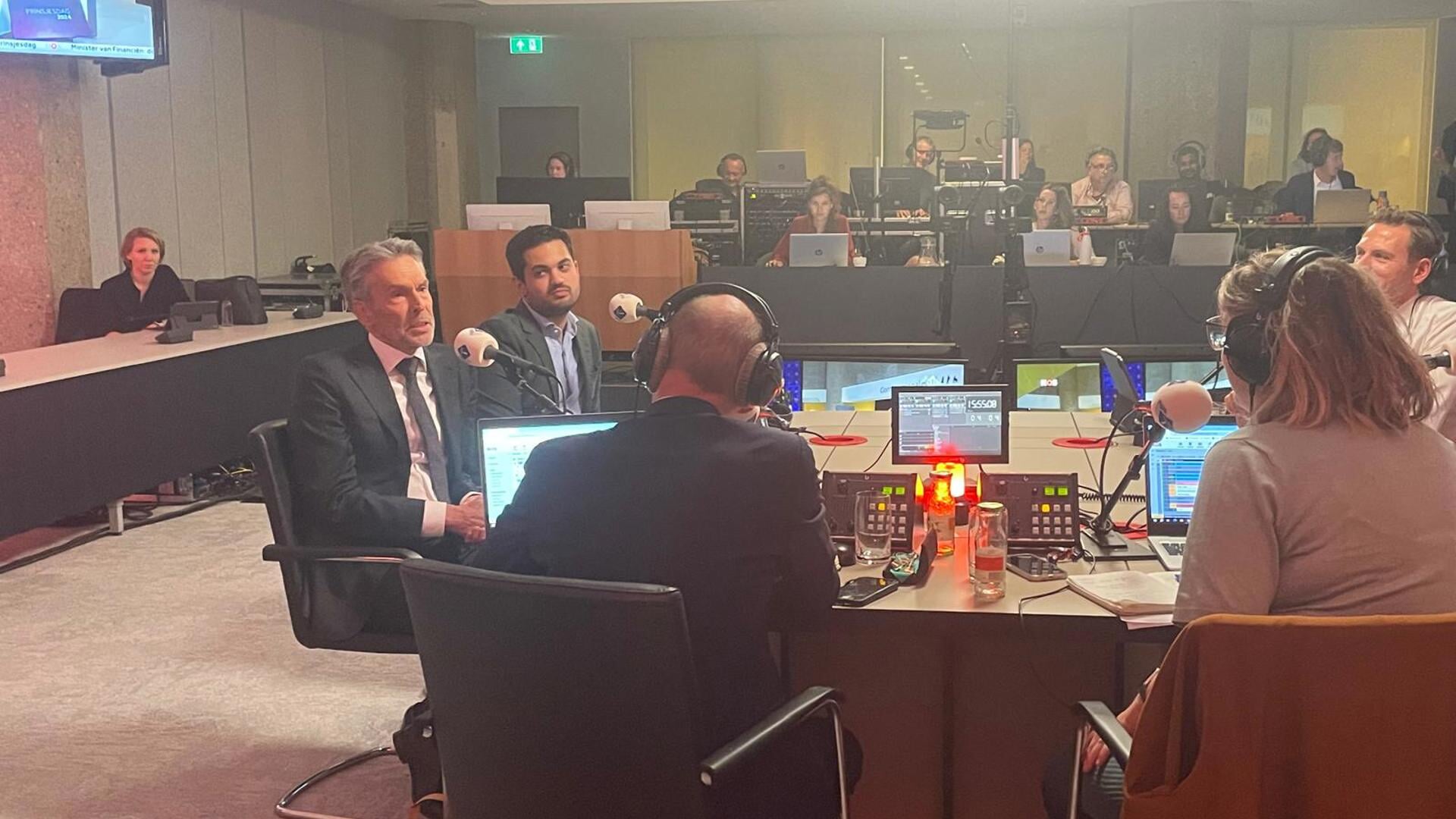 Wethouder Nadir Baali was te gast bij Radio 1 op Prinsjesdag ...