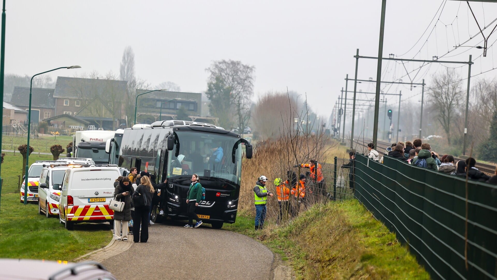 Passagiers geëvacueerd uit gestrande trein bij Geffen; voorlopig geen treinverkeer tussen Oss en Den
