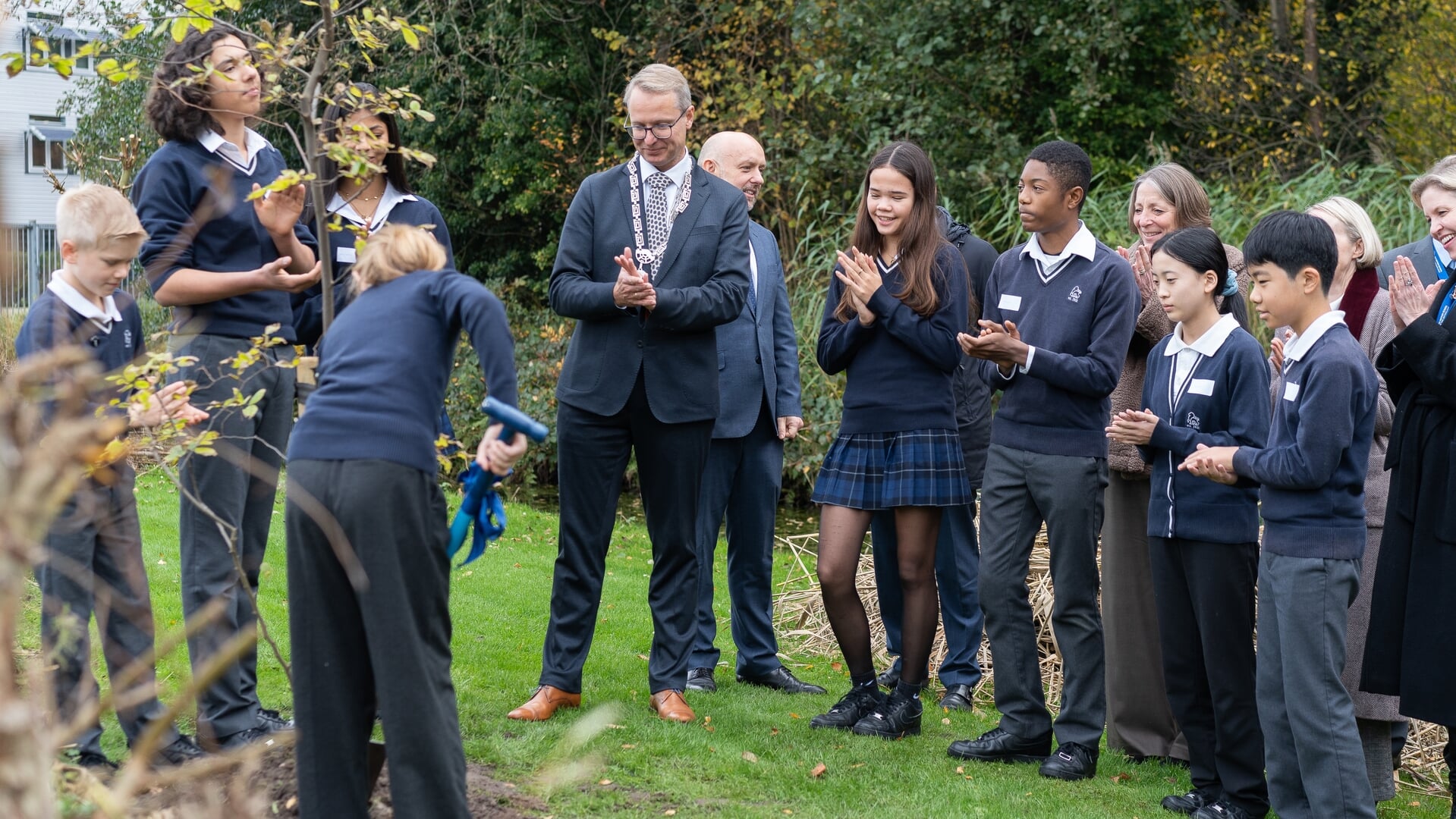 Vredesboom uit Hiroshima nu bij de British School