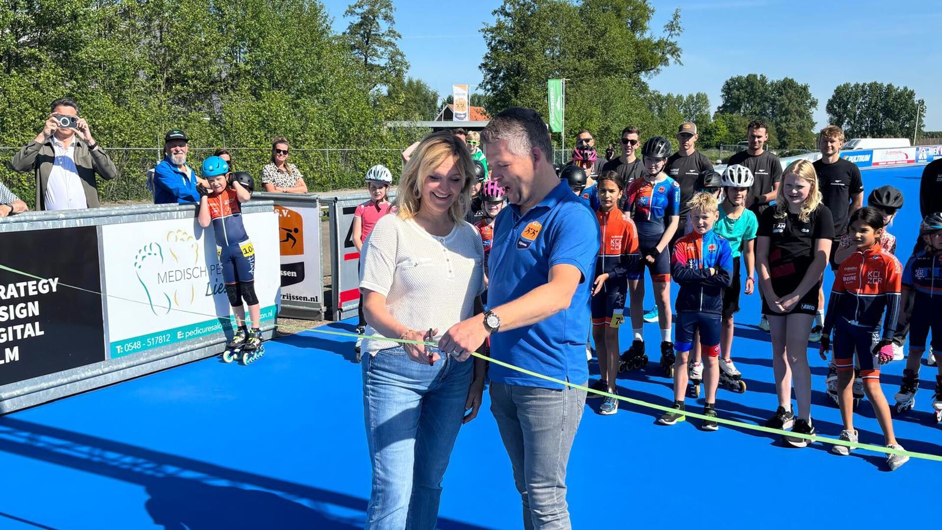 Feestelijke opening nieuwe skeelerpiste