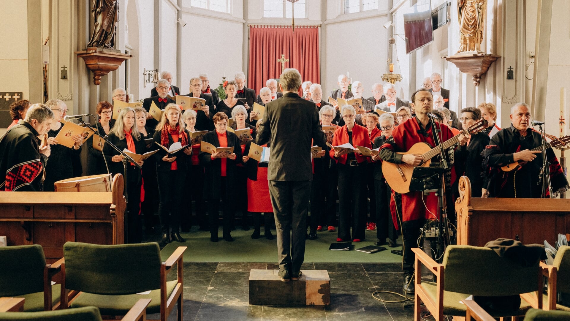 Zonnig concert van Canta Libre in Zijtaart