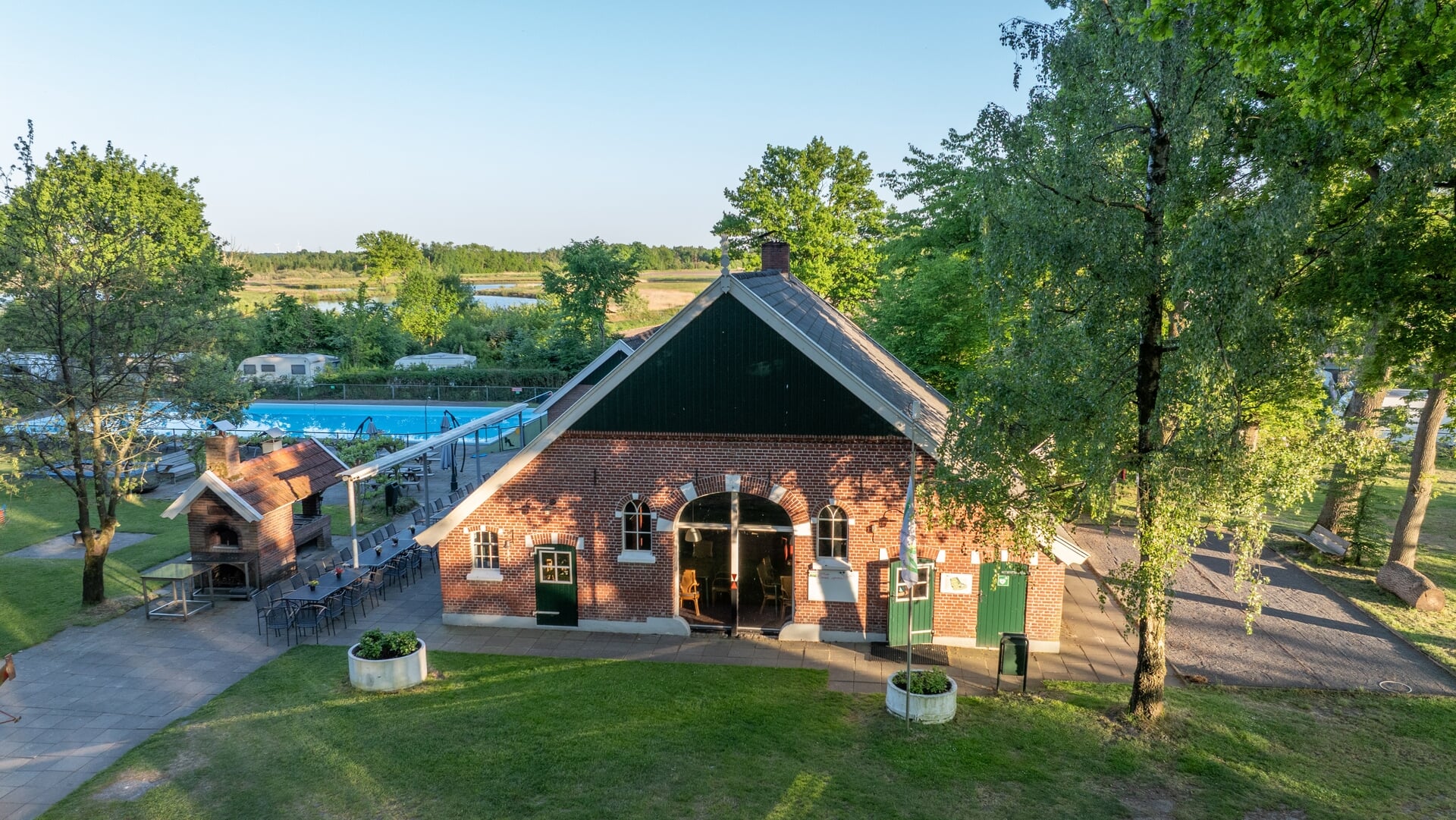 NON Aamsveen zet deuren open