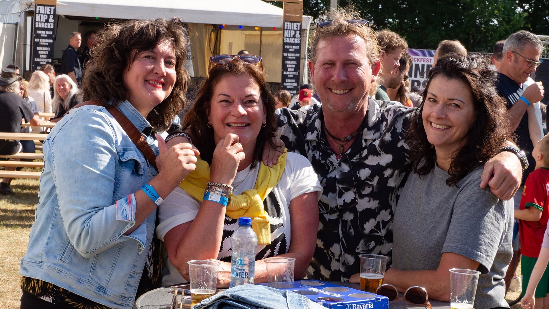 Zonnig Rock Am Ringoven danst en swingt