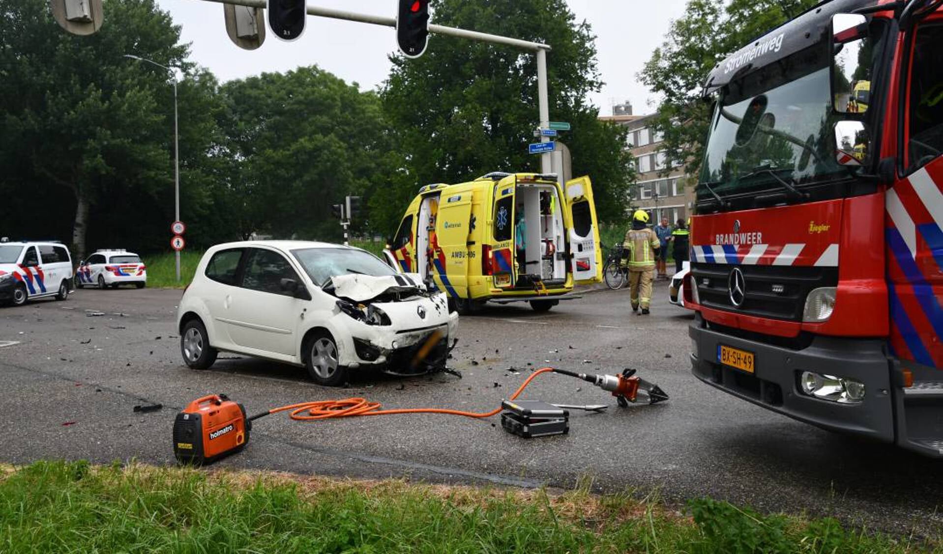 Drie Gewonden Bij Botsing In Middelburg, Ook Brandweer Ingezet - Al Het ...