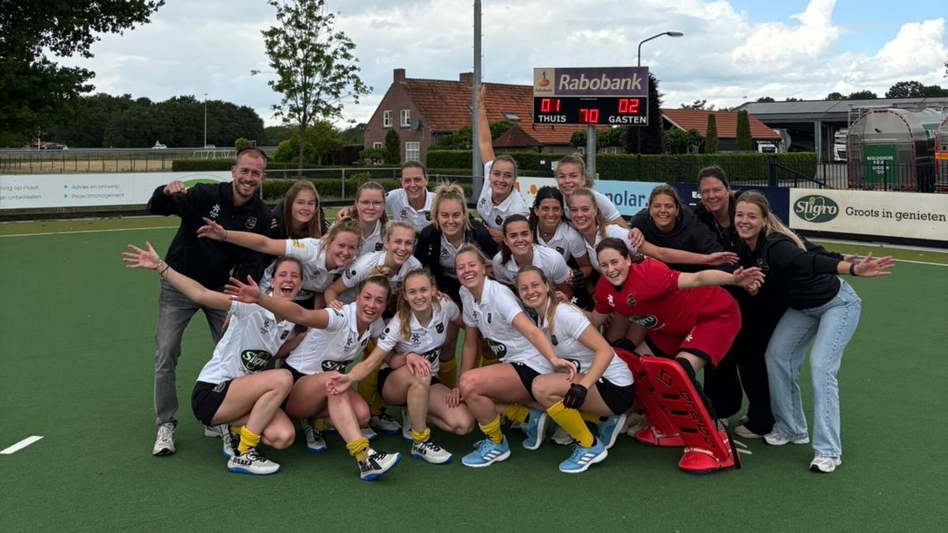 Geel-Zwart pakt de volle buit tegen Oirschot Dames 1, Emma Vink matchwinner